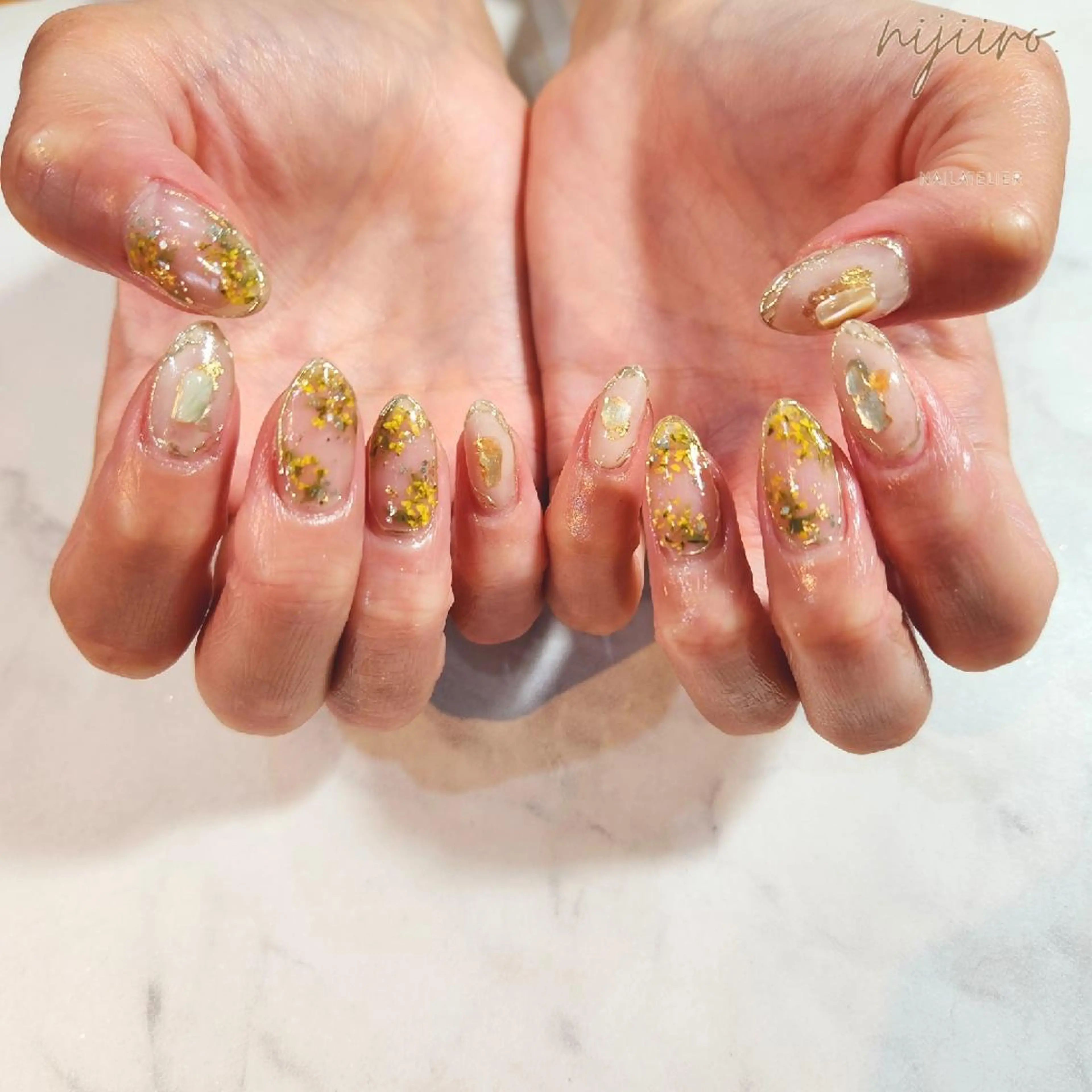 ネイル ハンドネイル nailatelier nijiiro.所属・nijiiro🌈 サトウのネイルデザイン