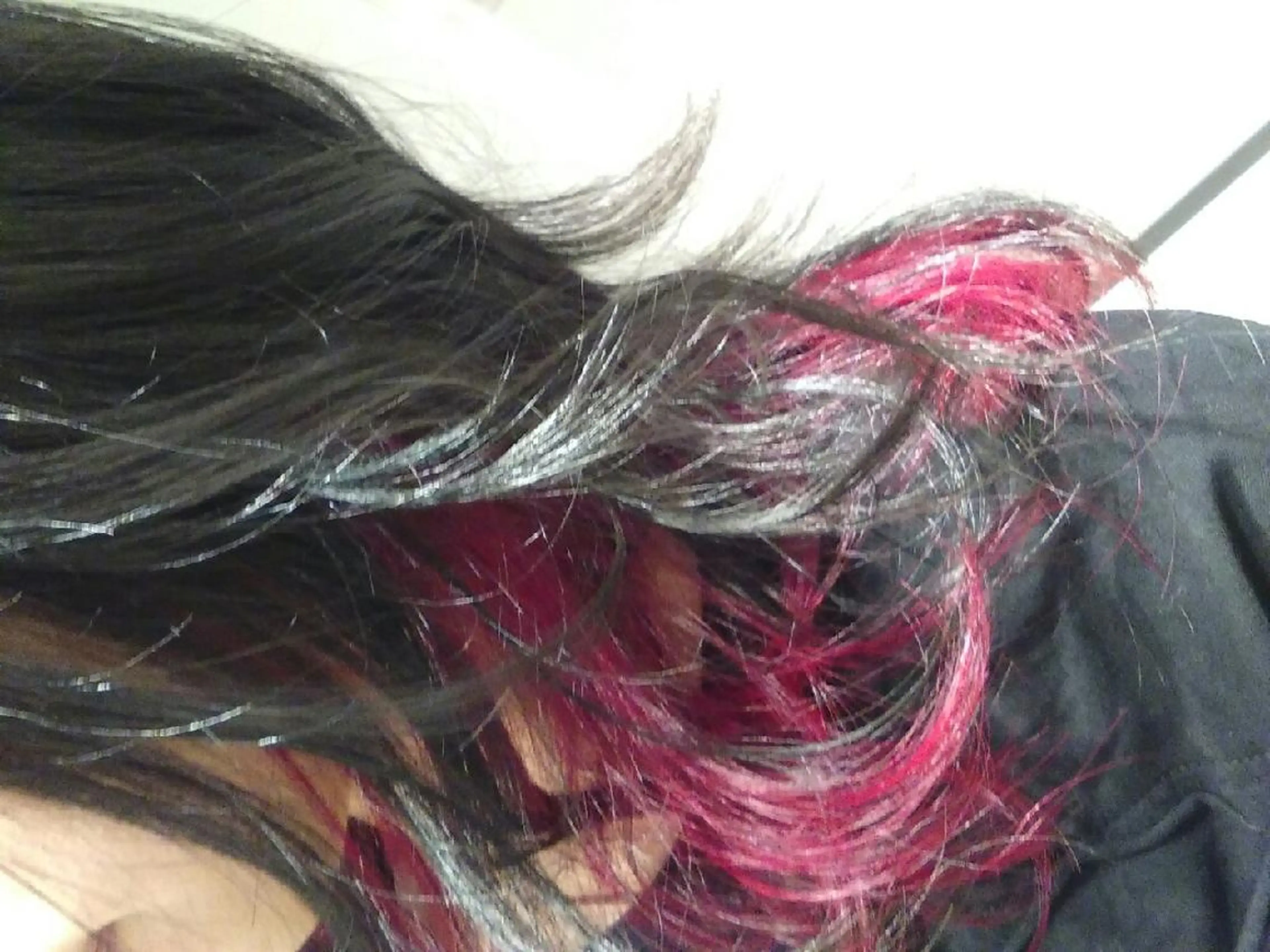 ミディアム カラー ヘアアレンジ インナーカラー レッドカラー Ma ruのヘアスタイル