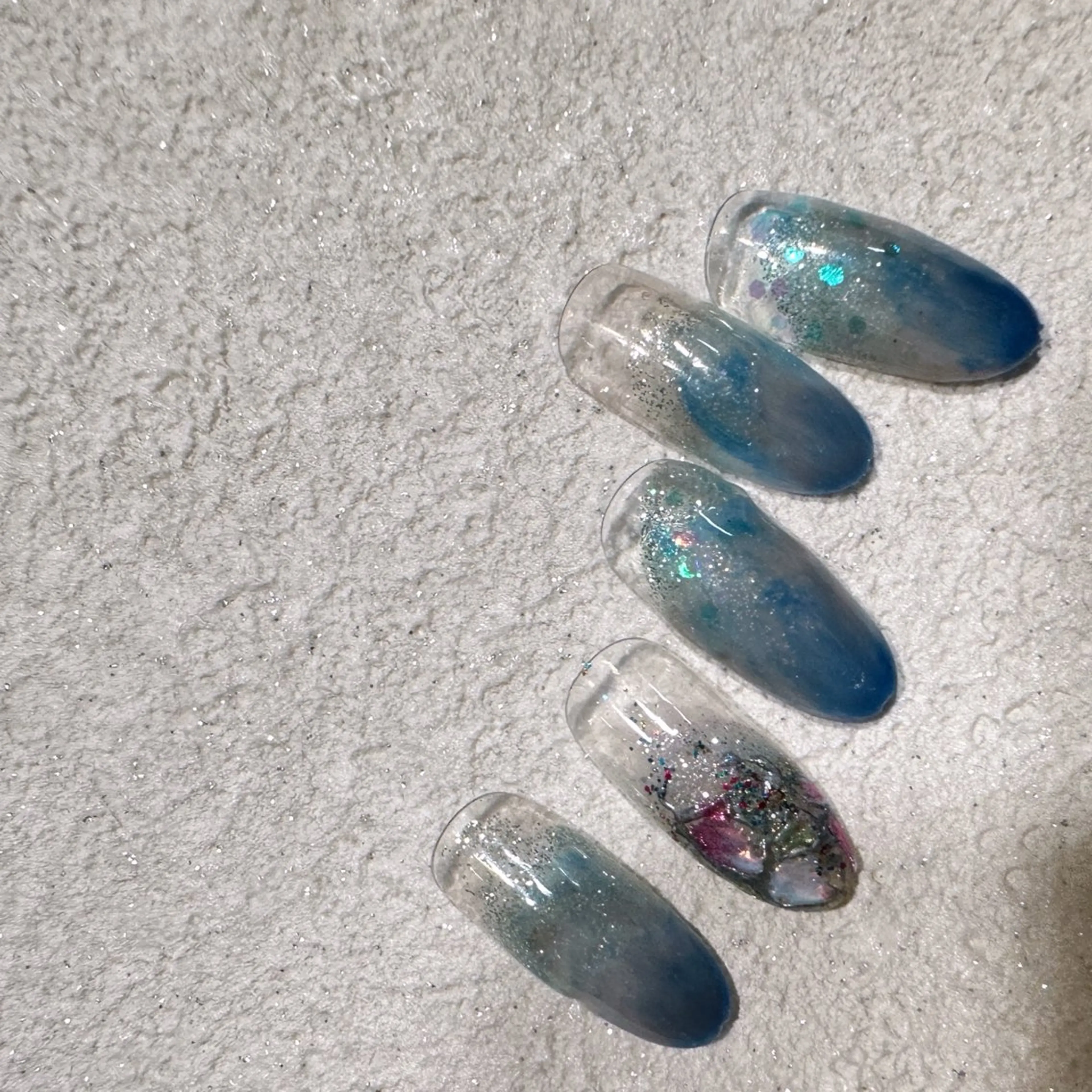 ネイル アートネイル キラキラネイル ニュアンスネイル private. nailsalonのネイルデザイン