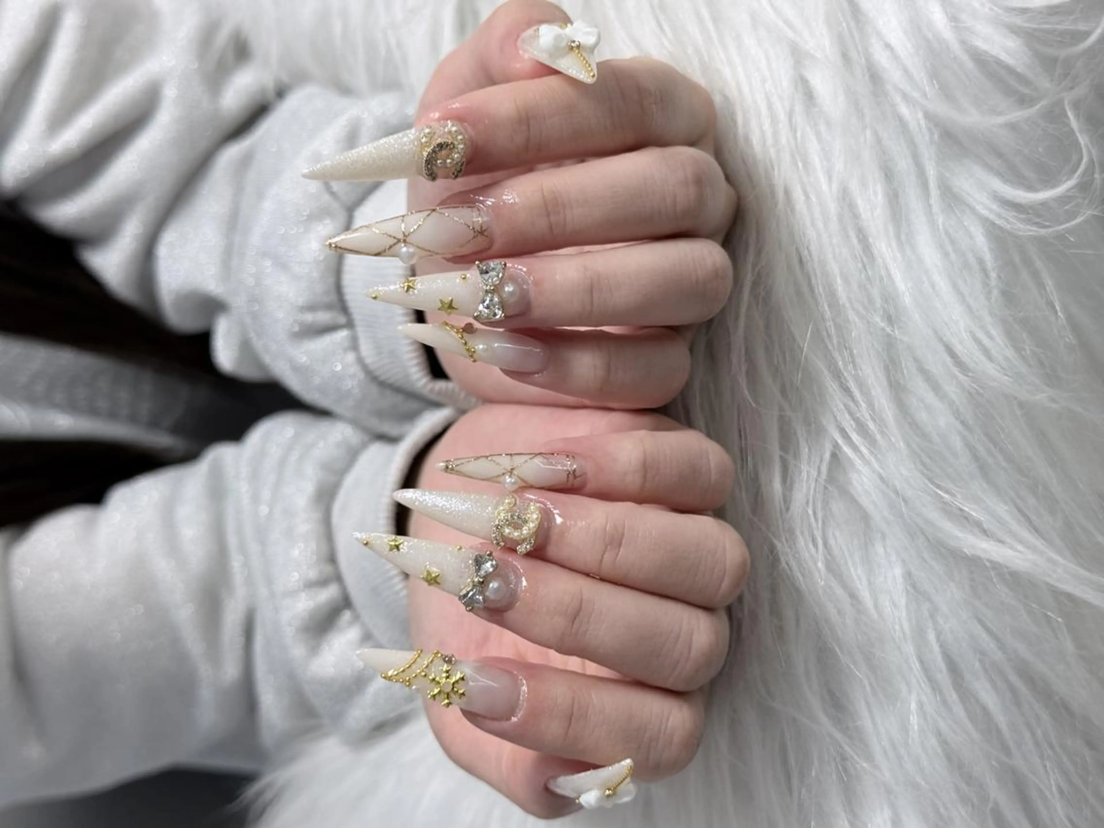 ネイル 長さ出し グラデーション 卒業式 キラキラネイル マグネットネイル アンアンBelle Nail 池袋のネイルデザイン