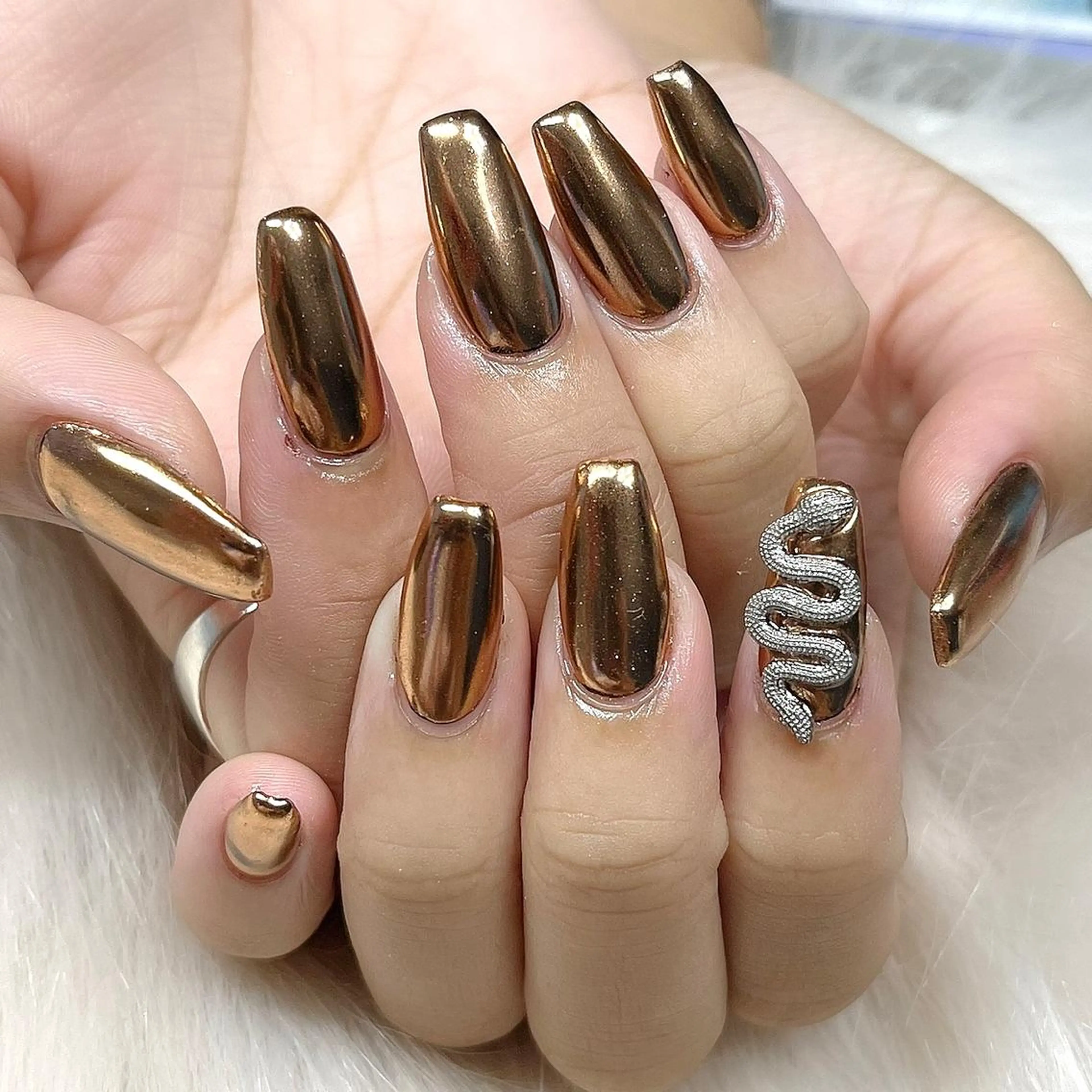 ネイル ミラーネイル Nail&eyelash Momo所属・Nail Salon Momoのネイルデザイン