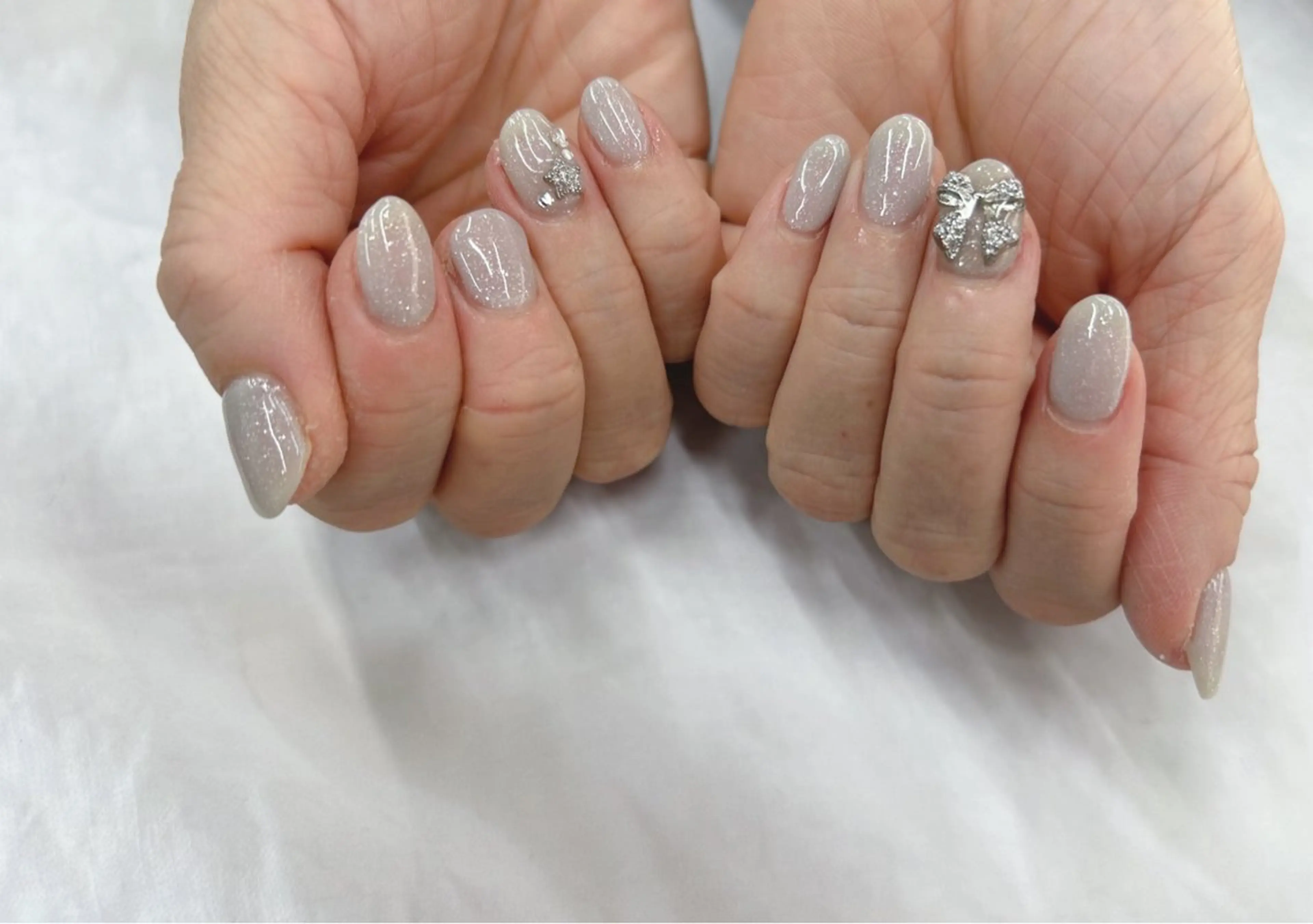 ネイル リボン ハンドネイル Nail Salon agré所属・agré ネイルサロン　アグレのネイルデザイン