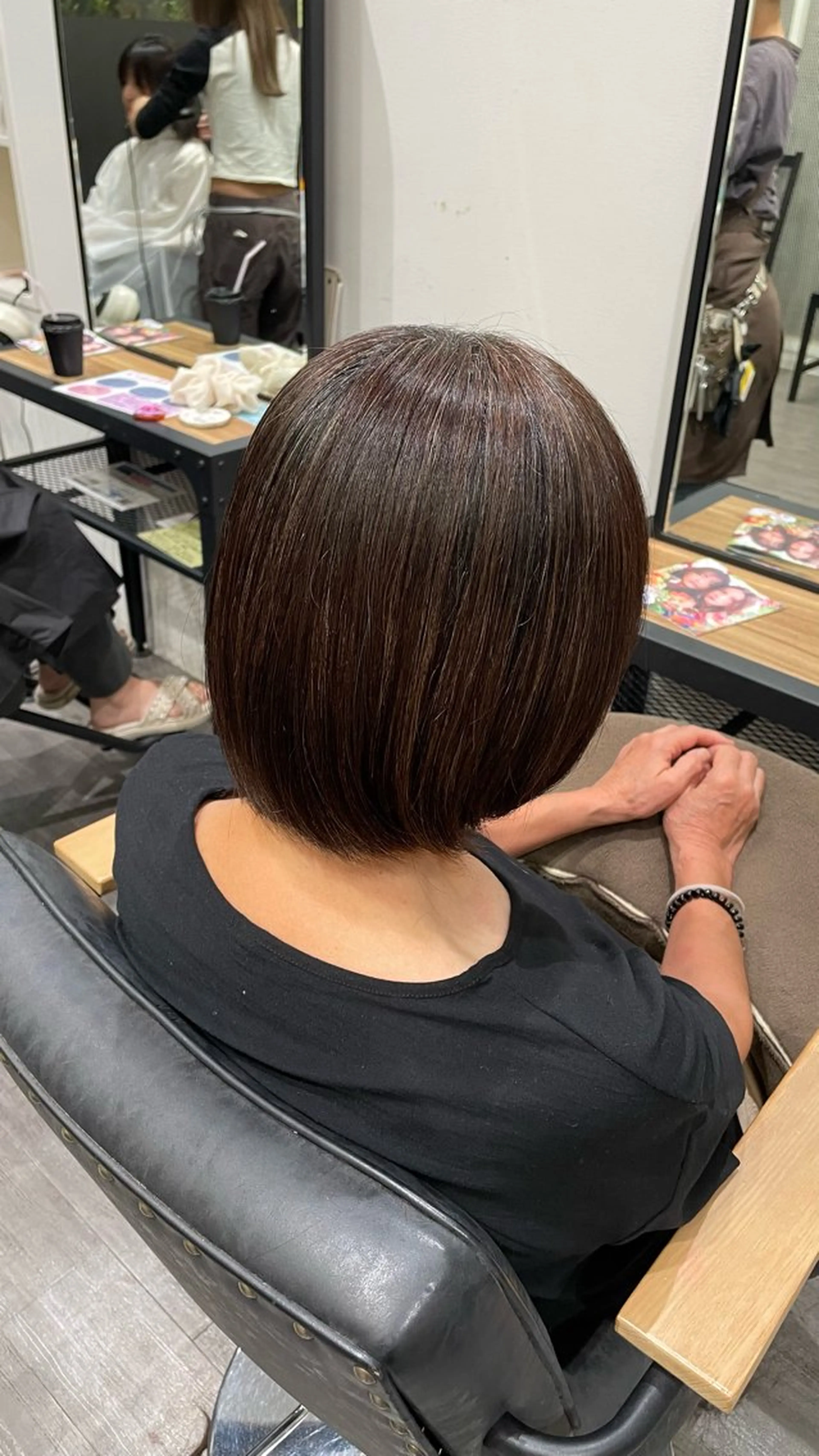ショート ヘアカラー 北村 鴻志郎のヘアスタイル