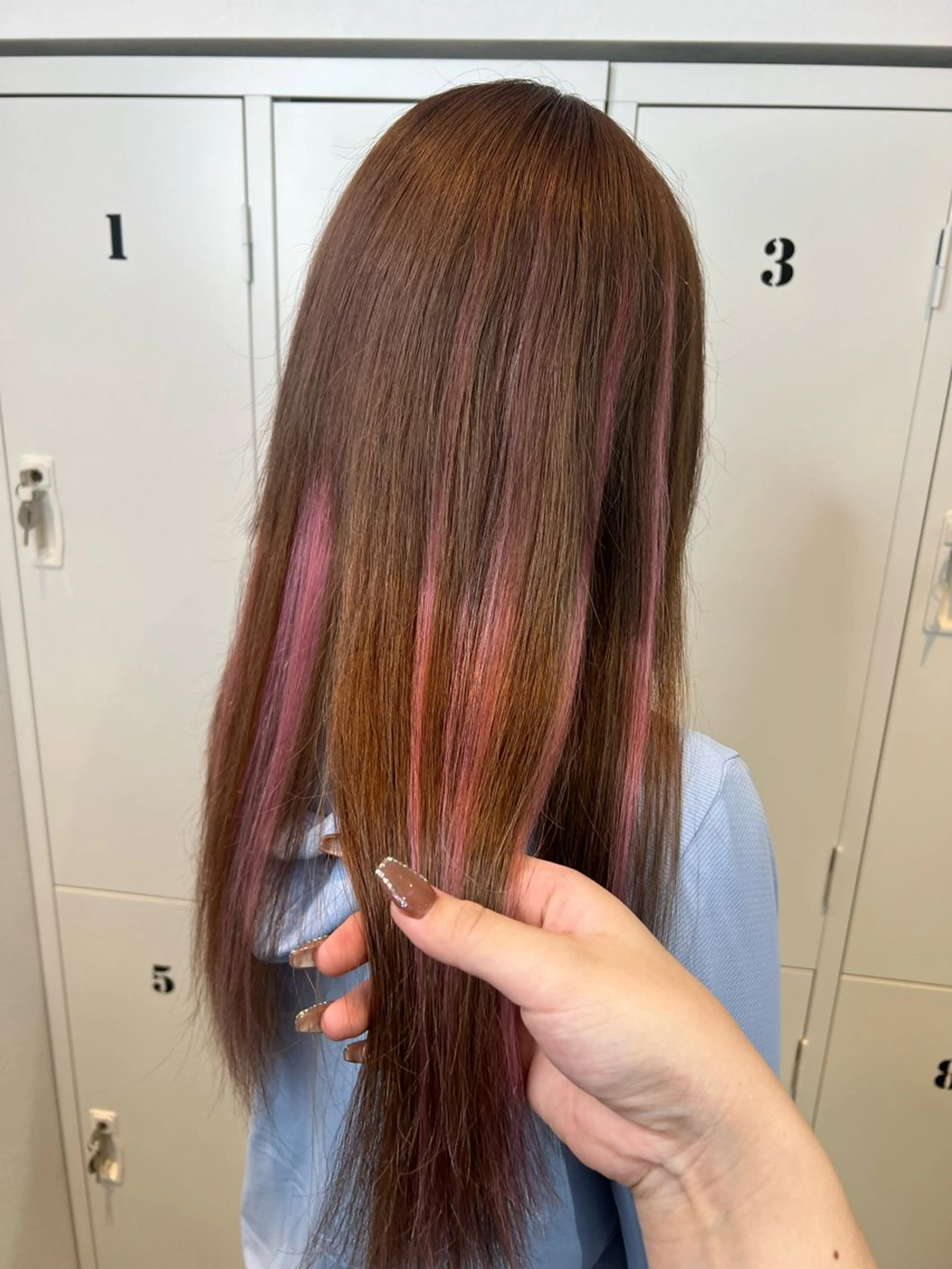 ロング カラー シールエクステ ベージュカラー ブラウンカラー ブラウンベージュ ハイライトカラー ショート/ウルフ カットモデル募集のヘアスタイル