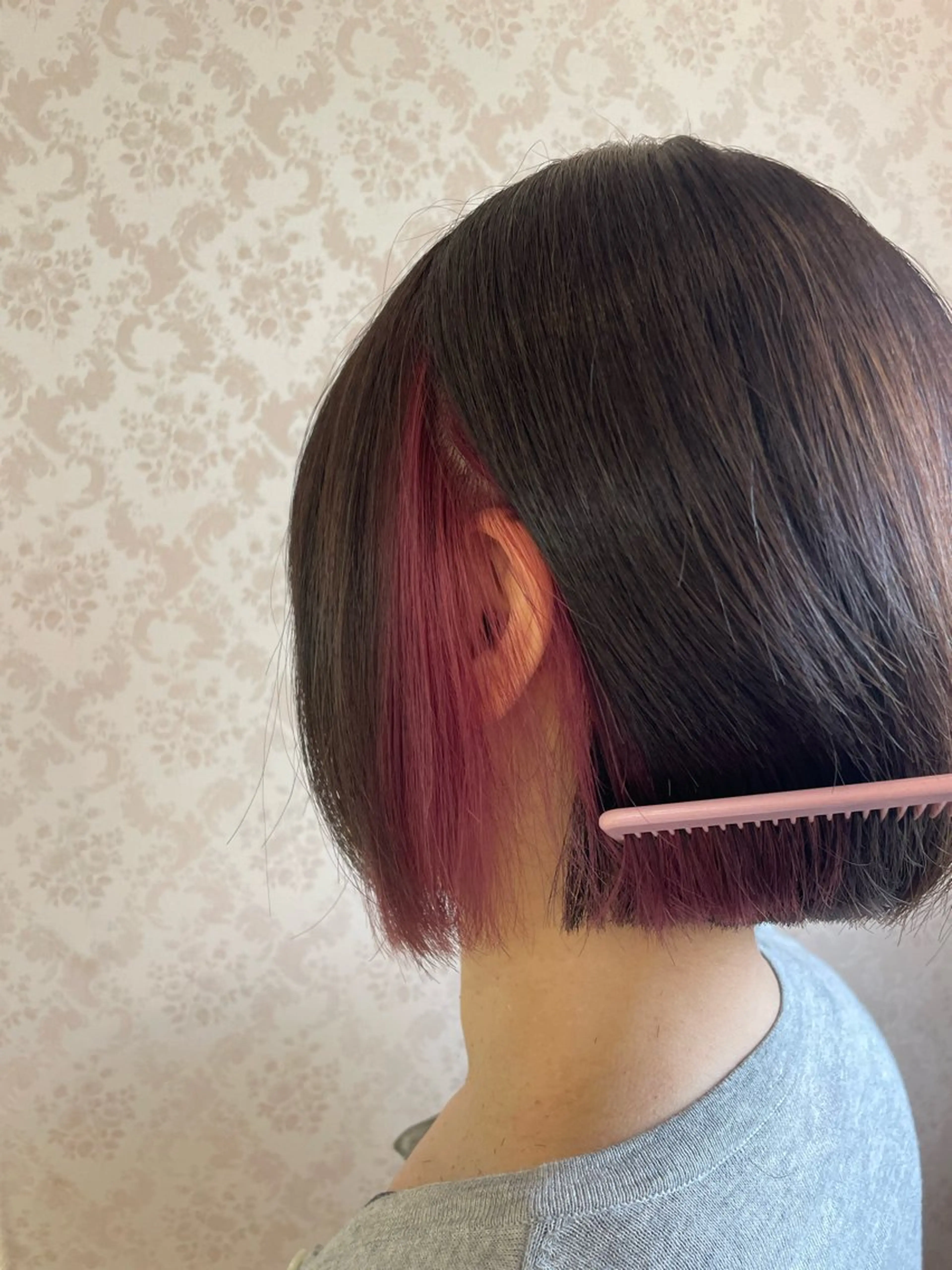 ショート カラー ヒヨシ ルナのヘアスタイル