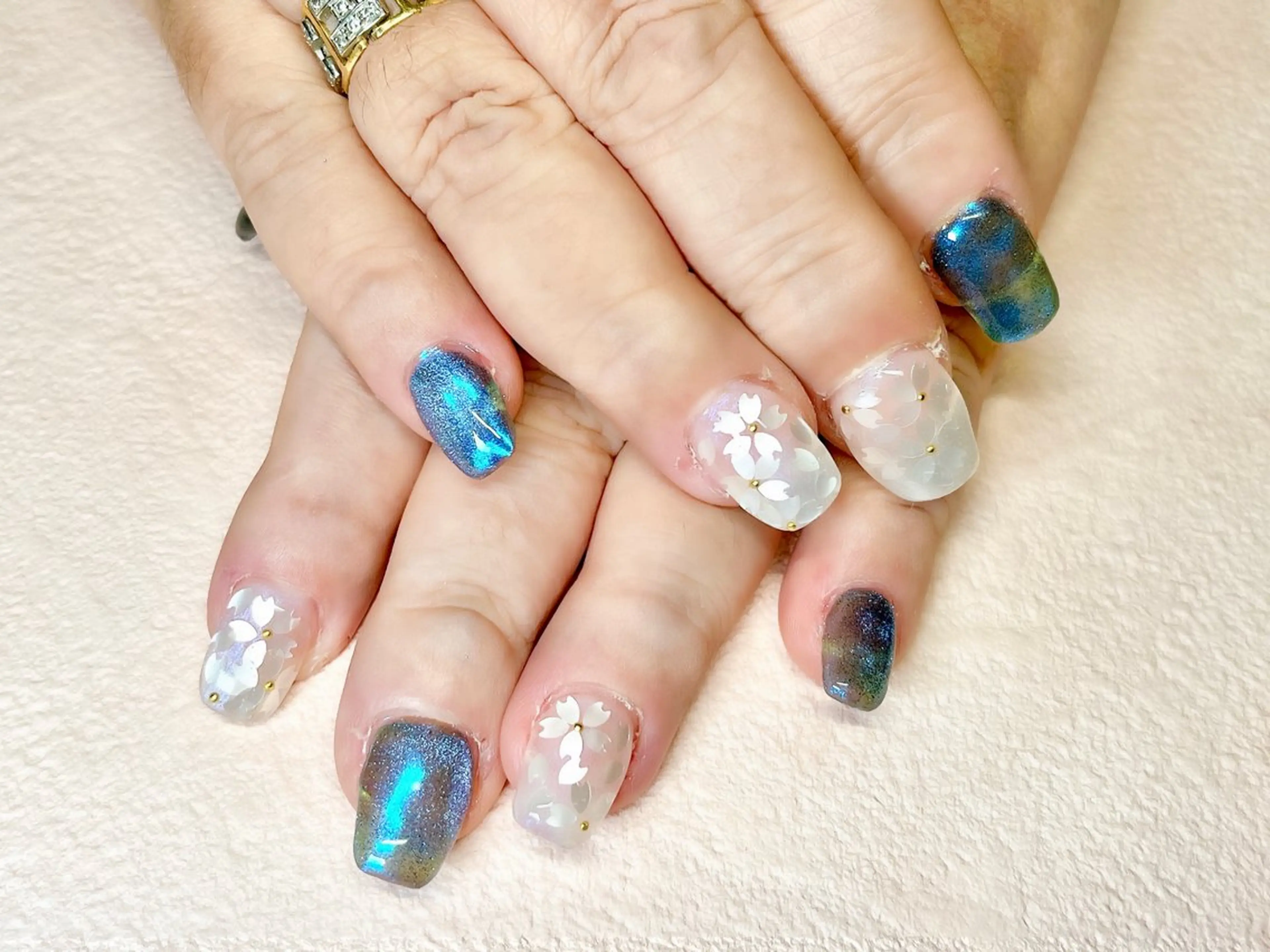 ネイル ブルー 桜ネイル 長さ出し ジェルネイル マグネットネイル ハンドネイル T&A nailのネイルデザイン