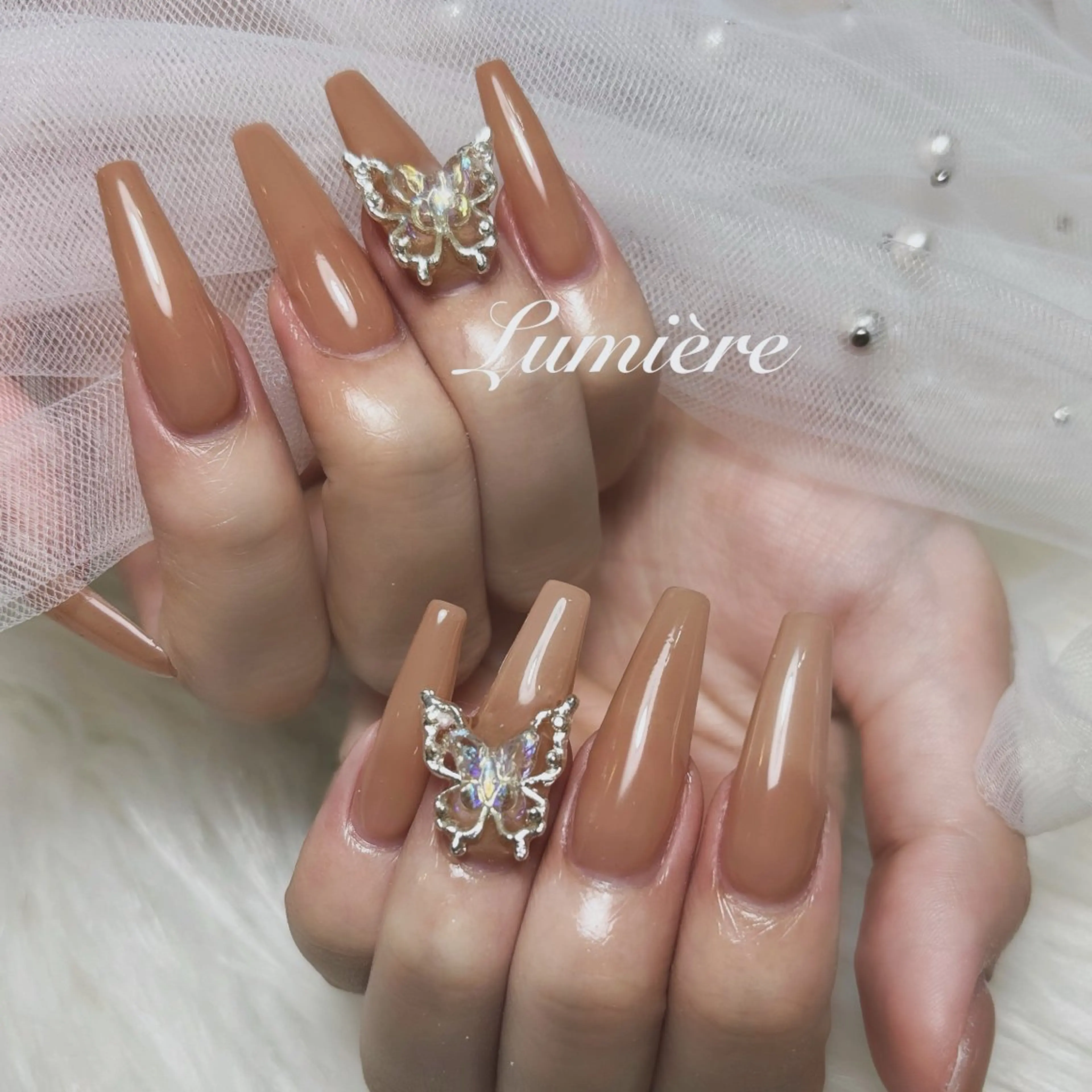ネイル ハンドネイル Lumière｜ ロング｜ワンホンのネイルデザイン