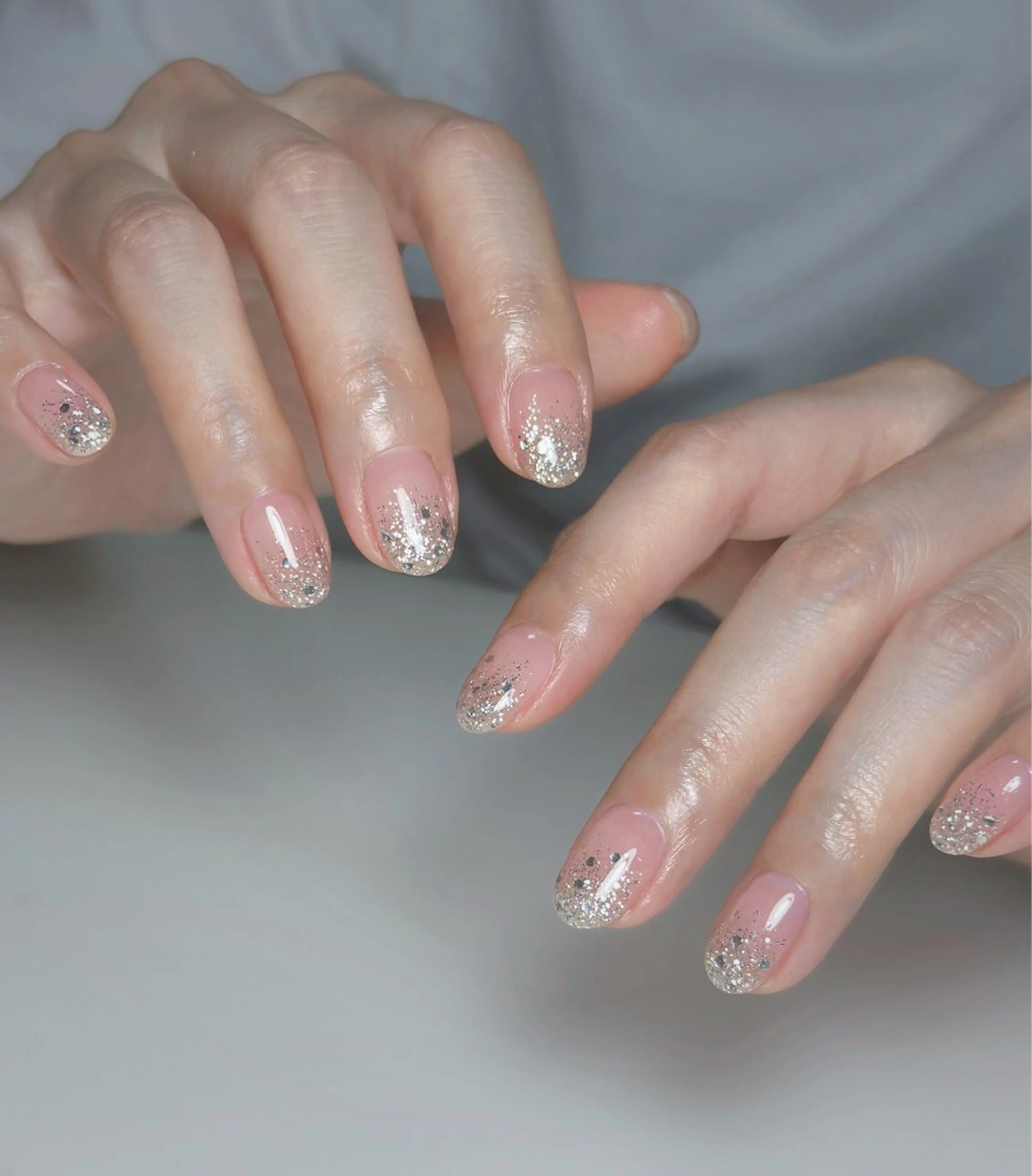 ネイル オーロラネイル 長さ出し フットネイル 韓国ネイル ラメ(グリッター) ハンドネイル 👍thumbs up nail👍のネイルデザイン