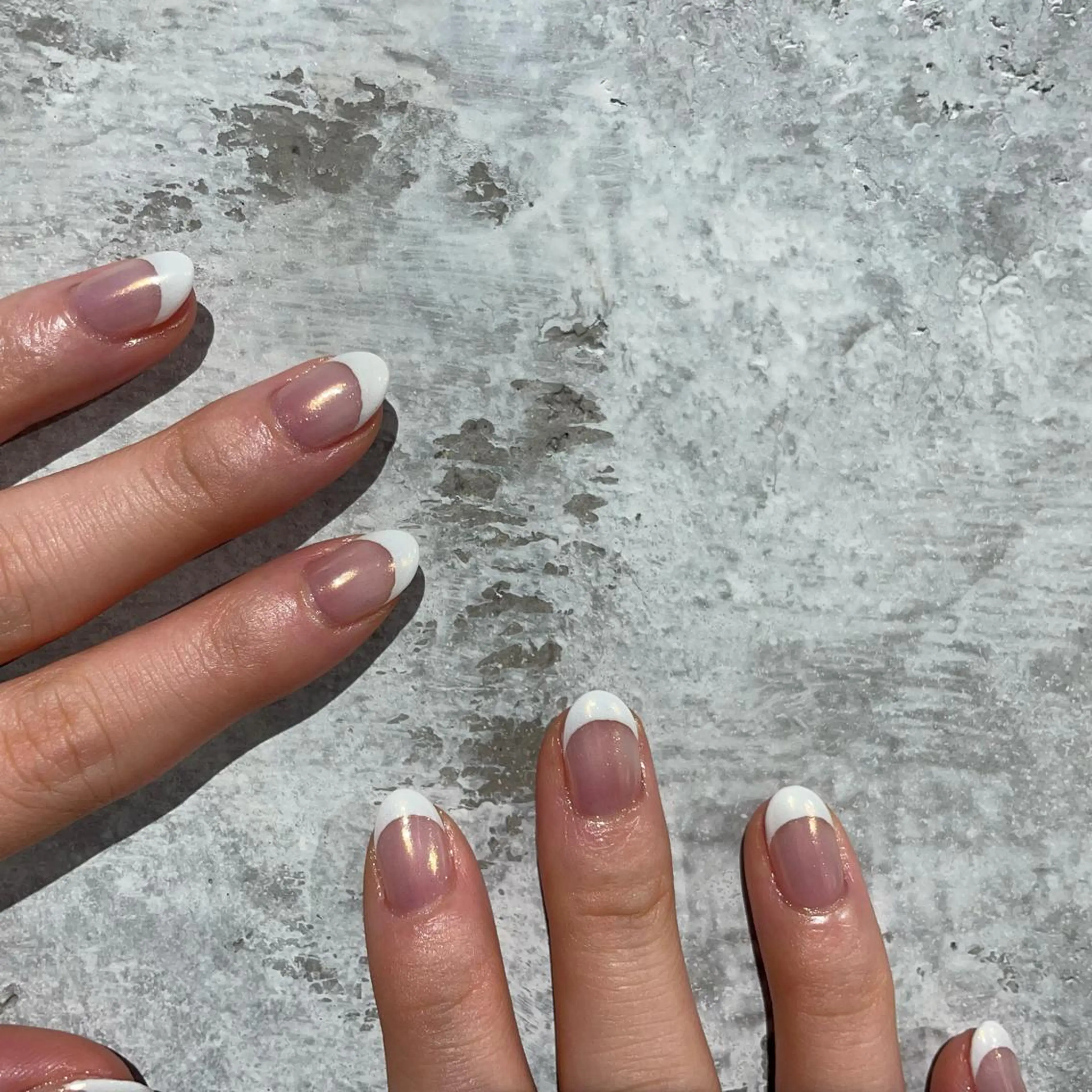 ネイル オーロラネイル フレンチネイル Classy【クラッシー】所属・Classy: Mizukiのネイルデザイン