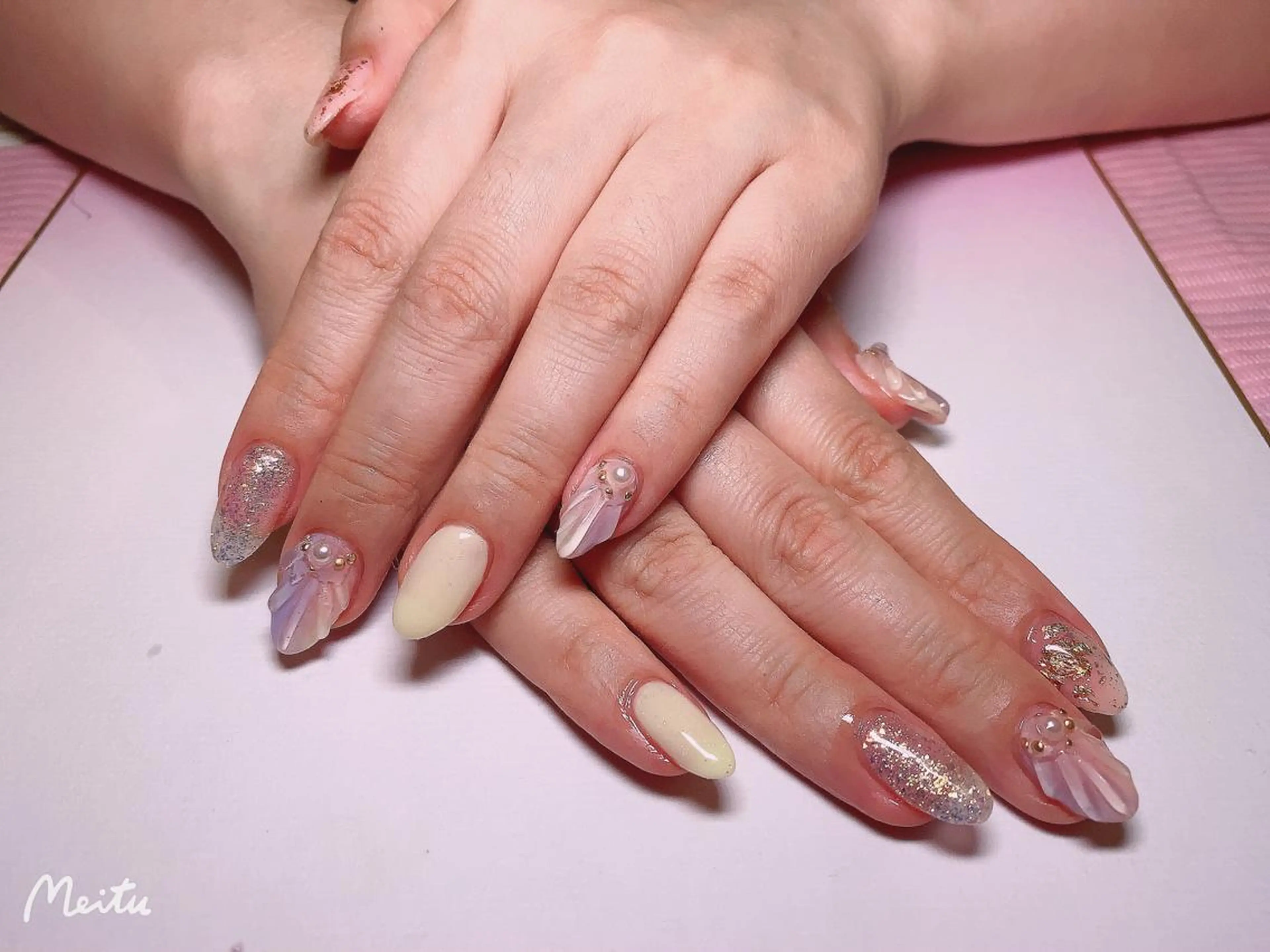 ネイル miu miuのネイルデザイン