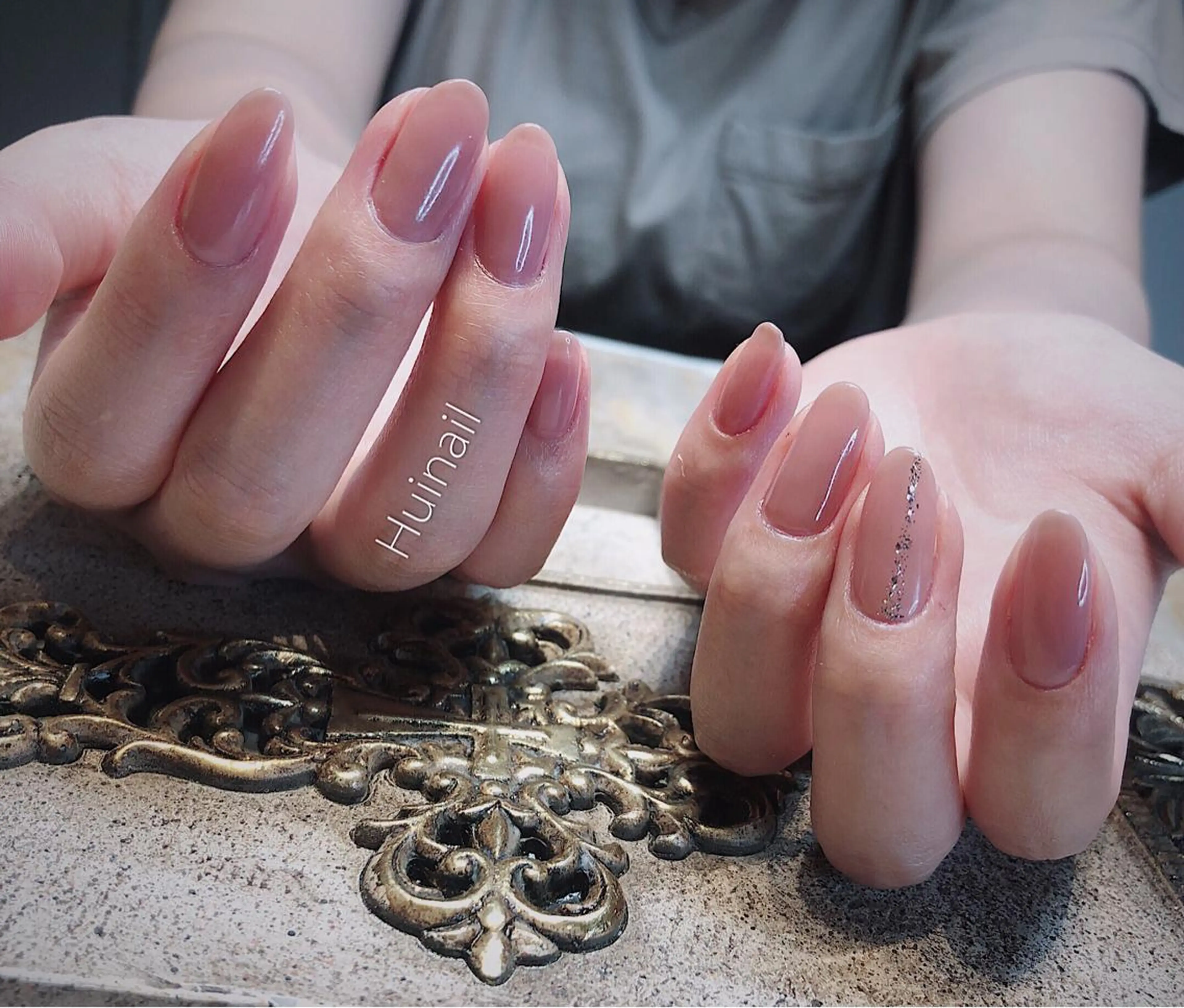 ミディアム ハンドネイル めぐみのネイルサロン スタッフ練習のネイルデザイン