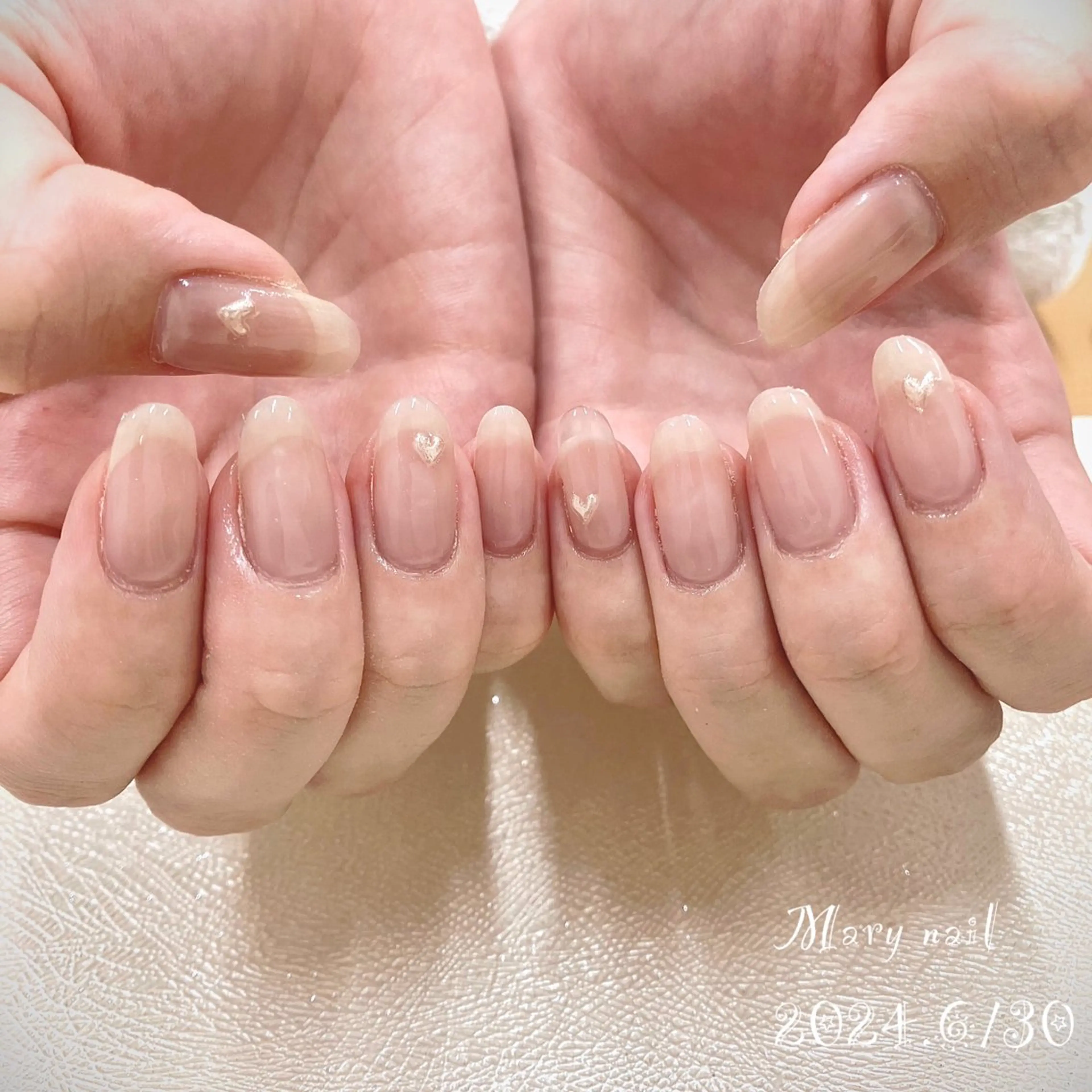 ネイル アートネイル ハート ニュアンスネイル ワンカラーネイル ハンドネイル Mary nail所属・Mary nail .narumiのネイルデザイン