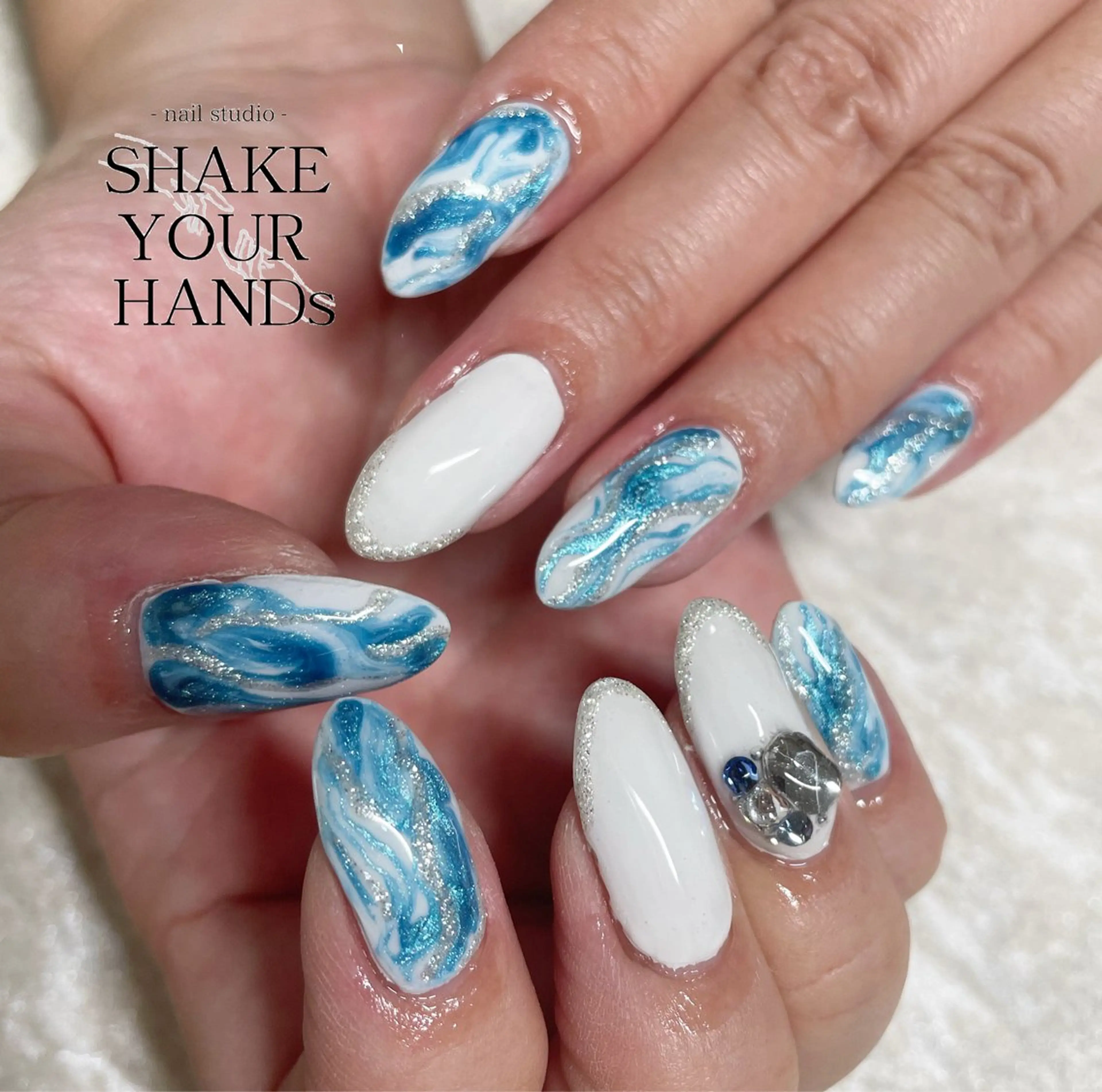ネイル ネイルスタジオ シェイクユアハンズのネイルデザイン