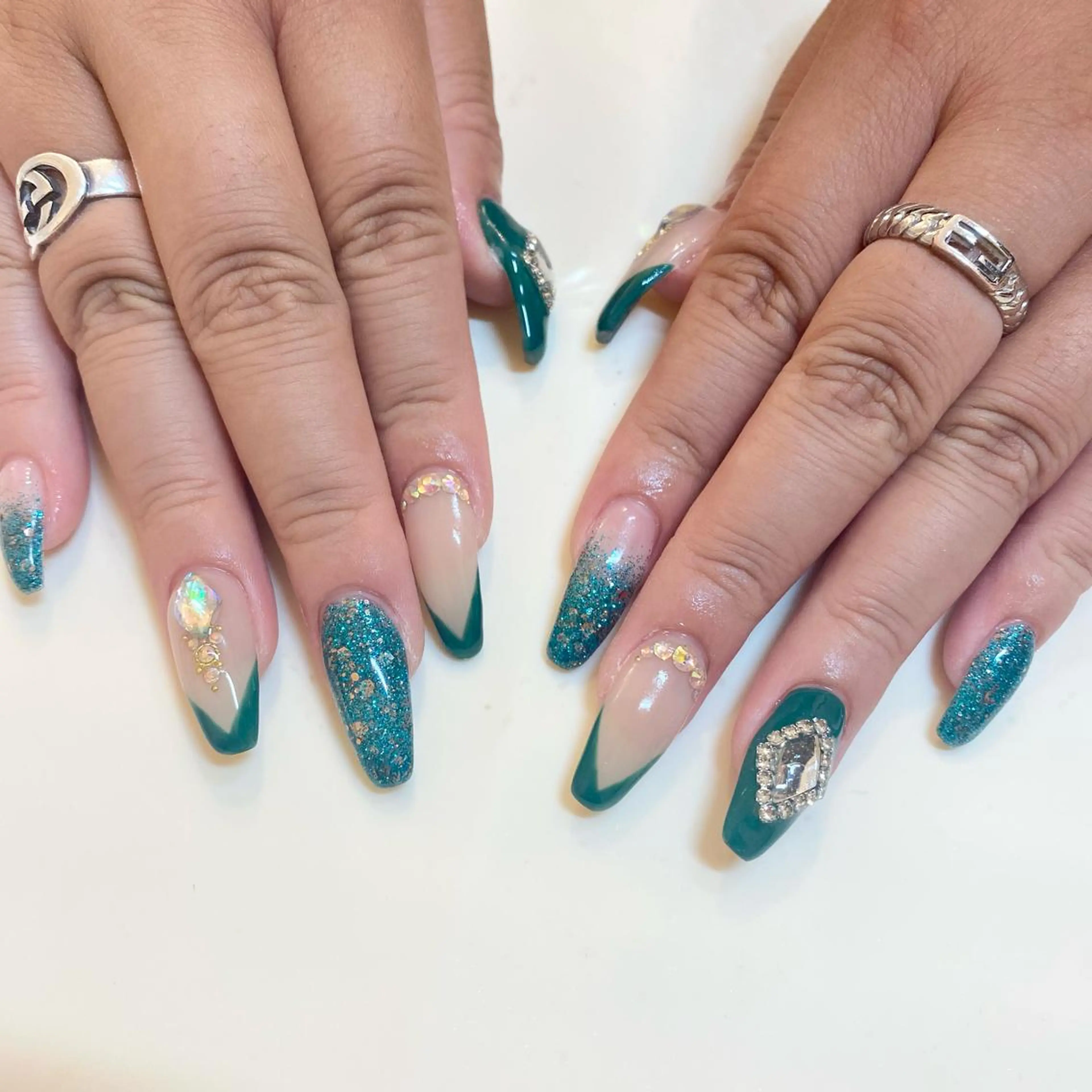 ネイル ハンドネイル 藤原 みゆのネイルデザイン