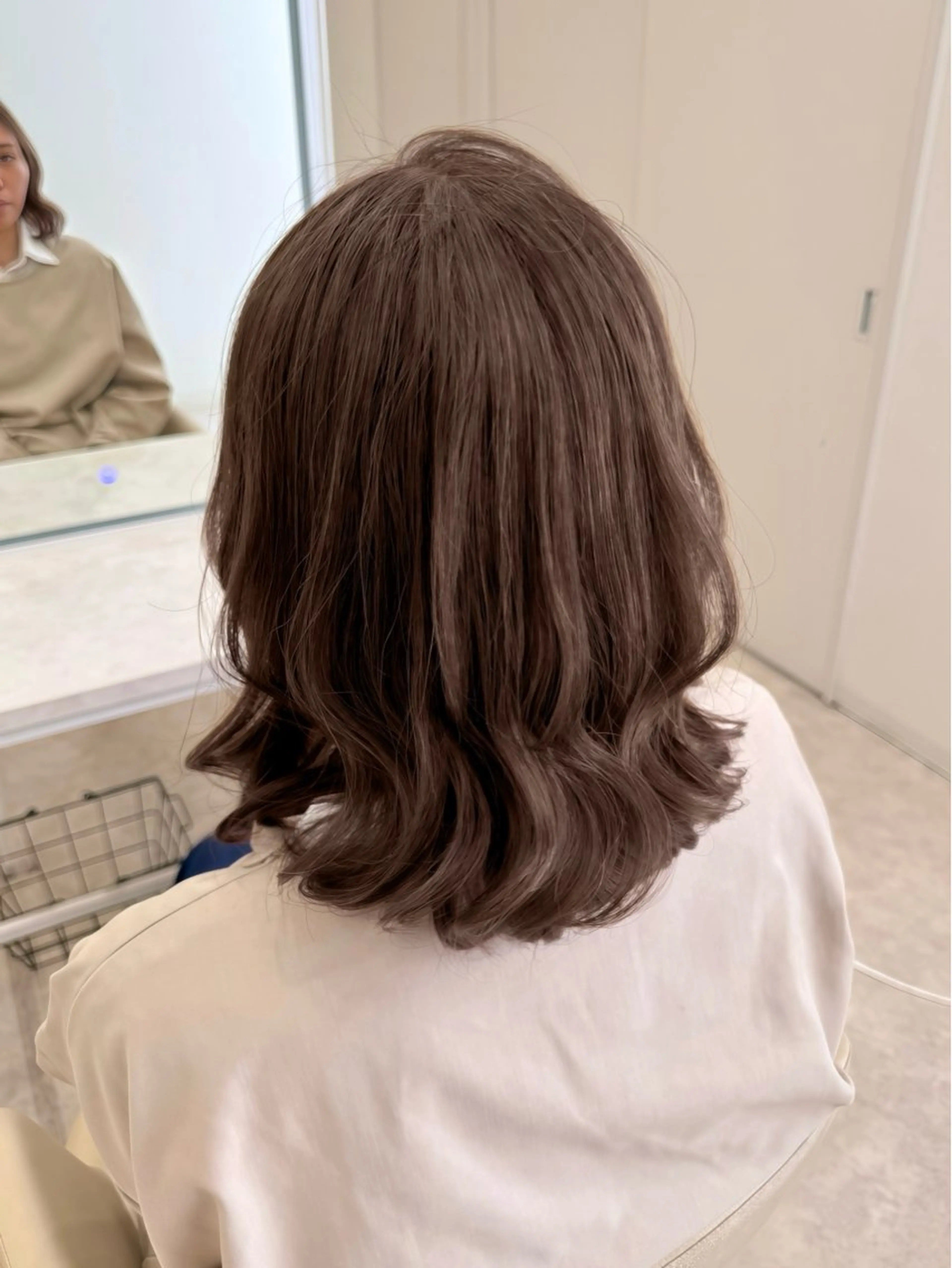 ミディアム くびれヘア ヘアセット 小田 珠里花のヘアスタイル