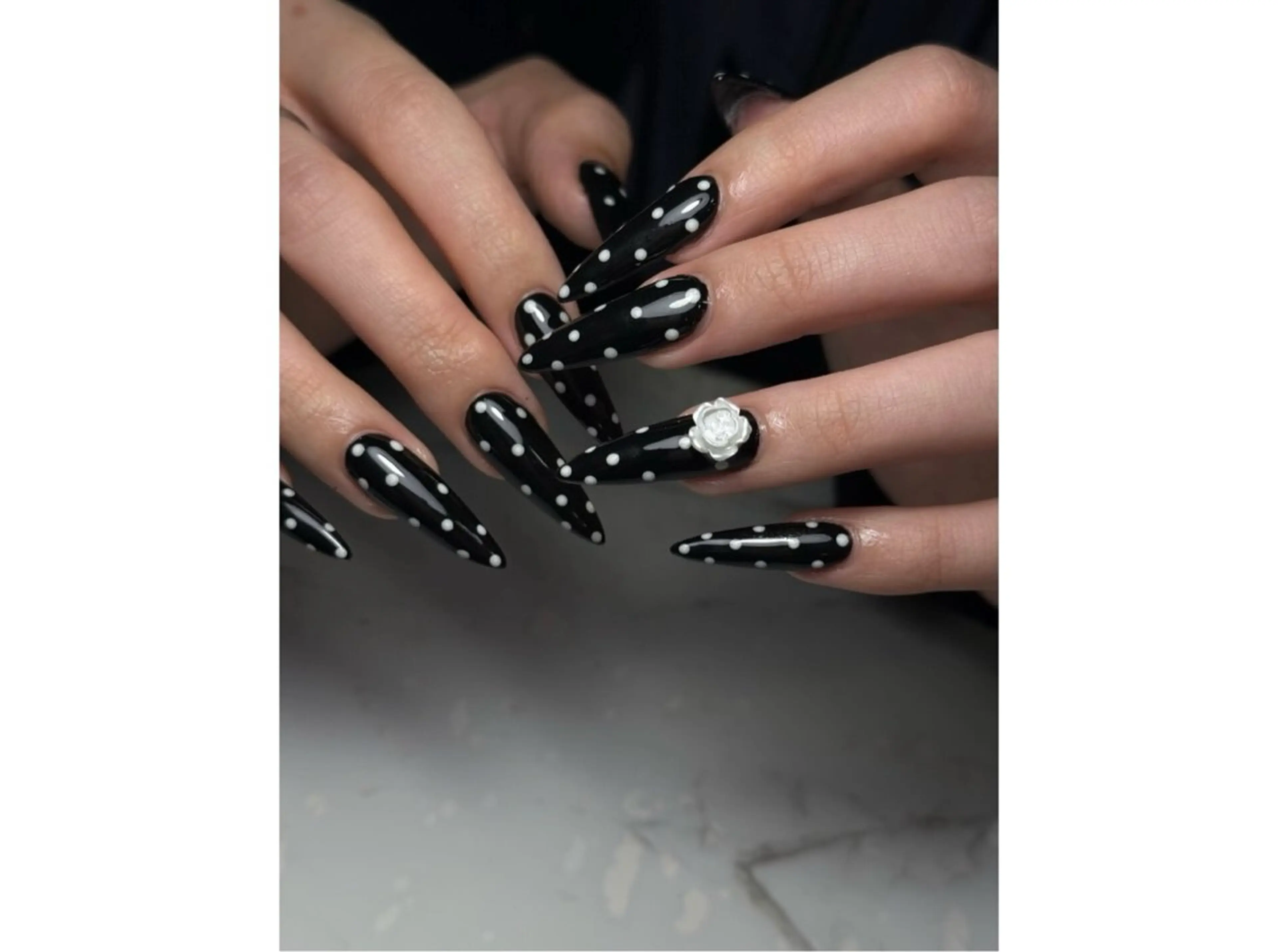 ネイル アートネイル ジェルネイル キラキラネイル 韓国ネイル スカルプネイル ハンドネイル 清水 ユナのネイルデザイン