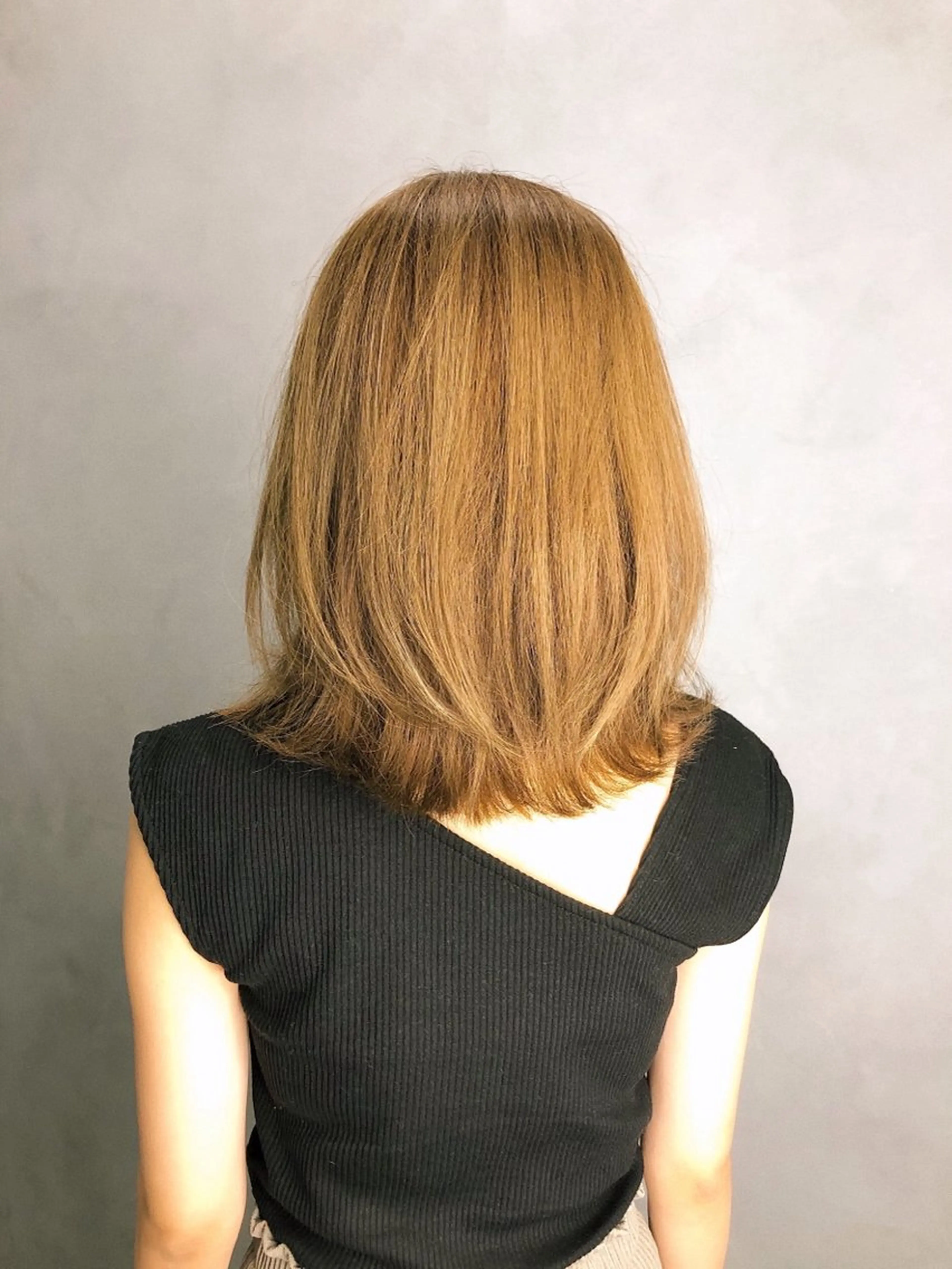 ミディアム カラー IT by ALBUM立川のヘアスタイル