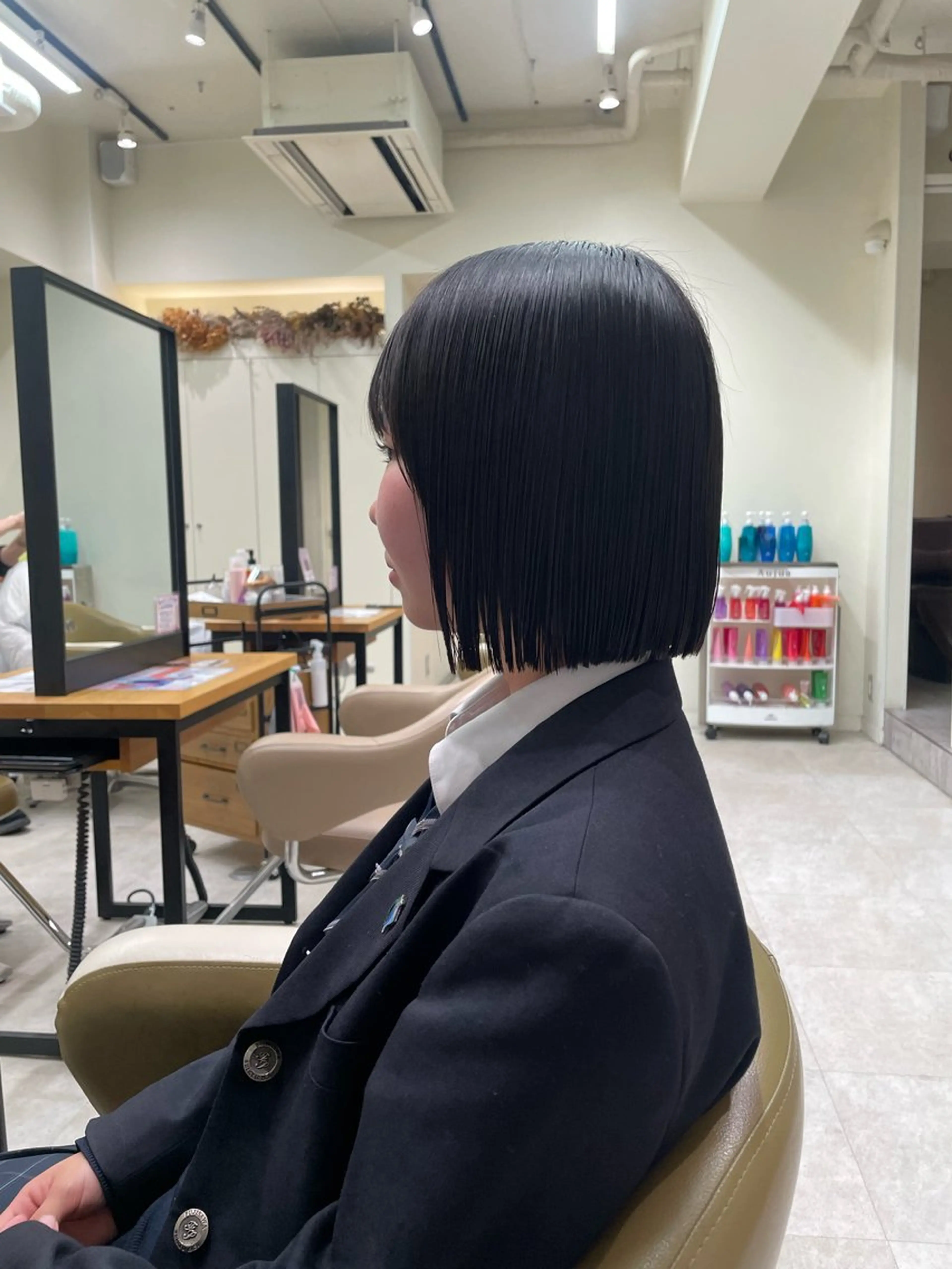 ショート 切りっぱなしボブ ボブ カット ボブ/インナーカラー /眉毛/Miyuのヘアスタイル