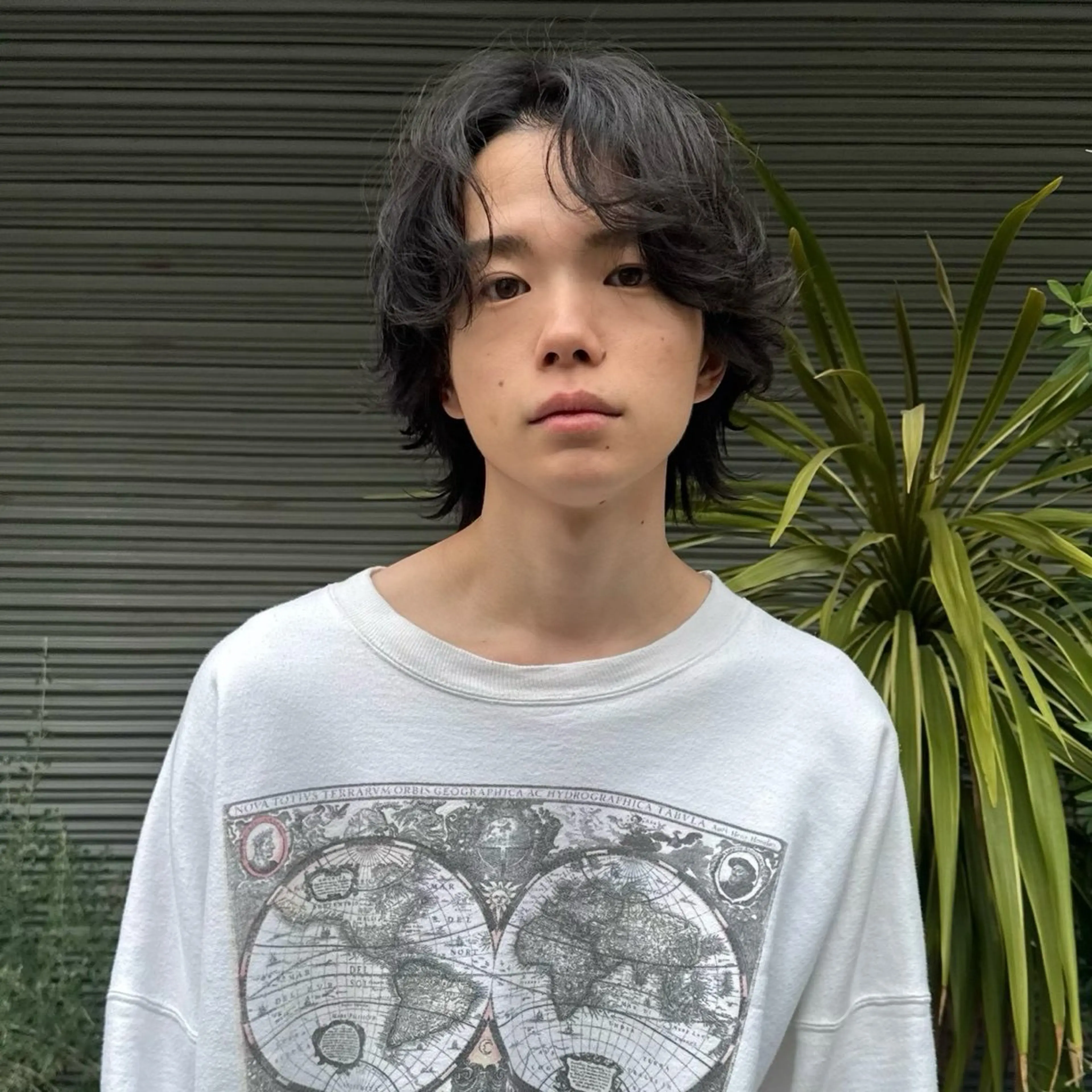 ミディアム モモセ ユメトのヘアスタイル