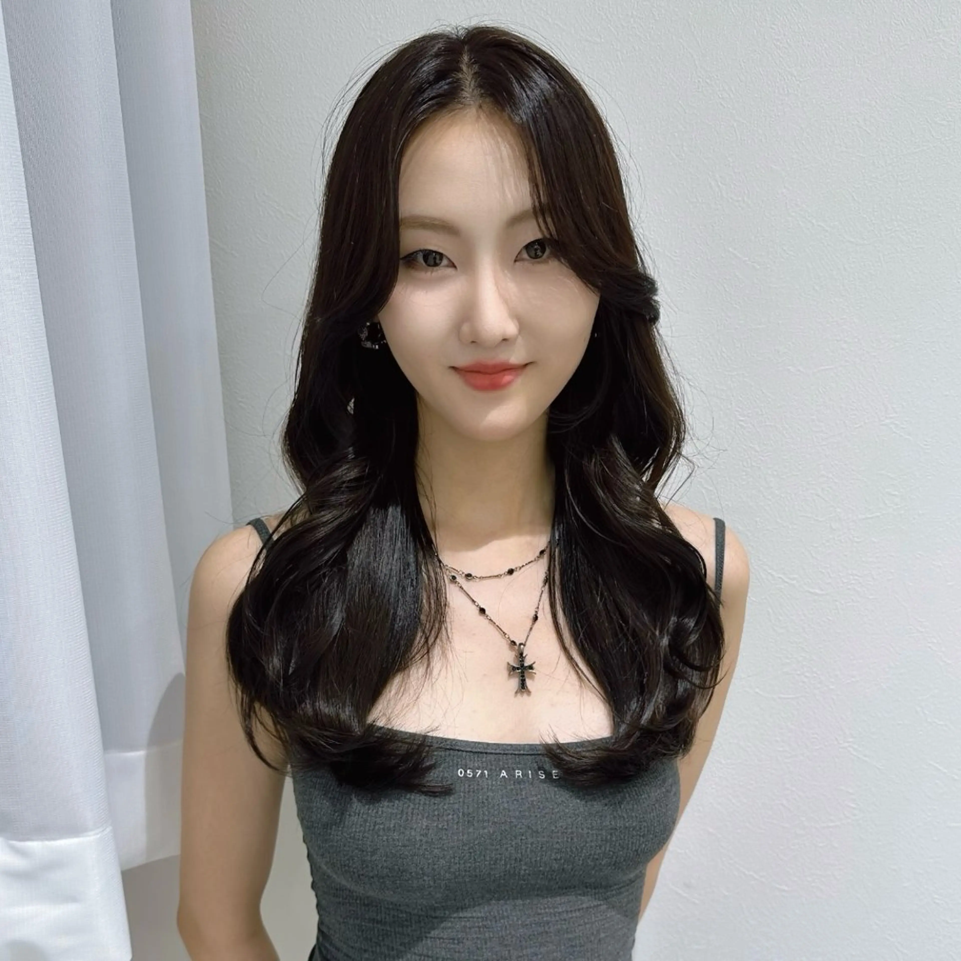 セミロング 韓国𝐻𝑎𝑖𝑟 🇰🇷🖤ハラのヘアスタイル