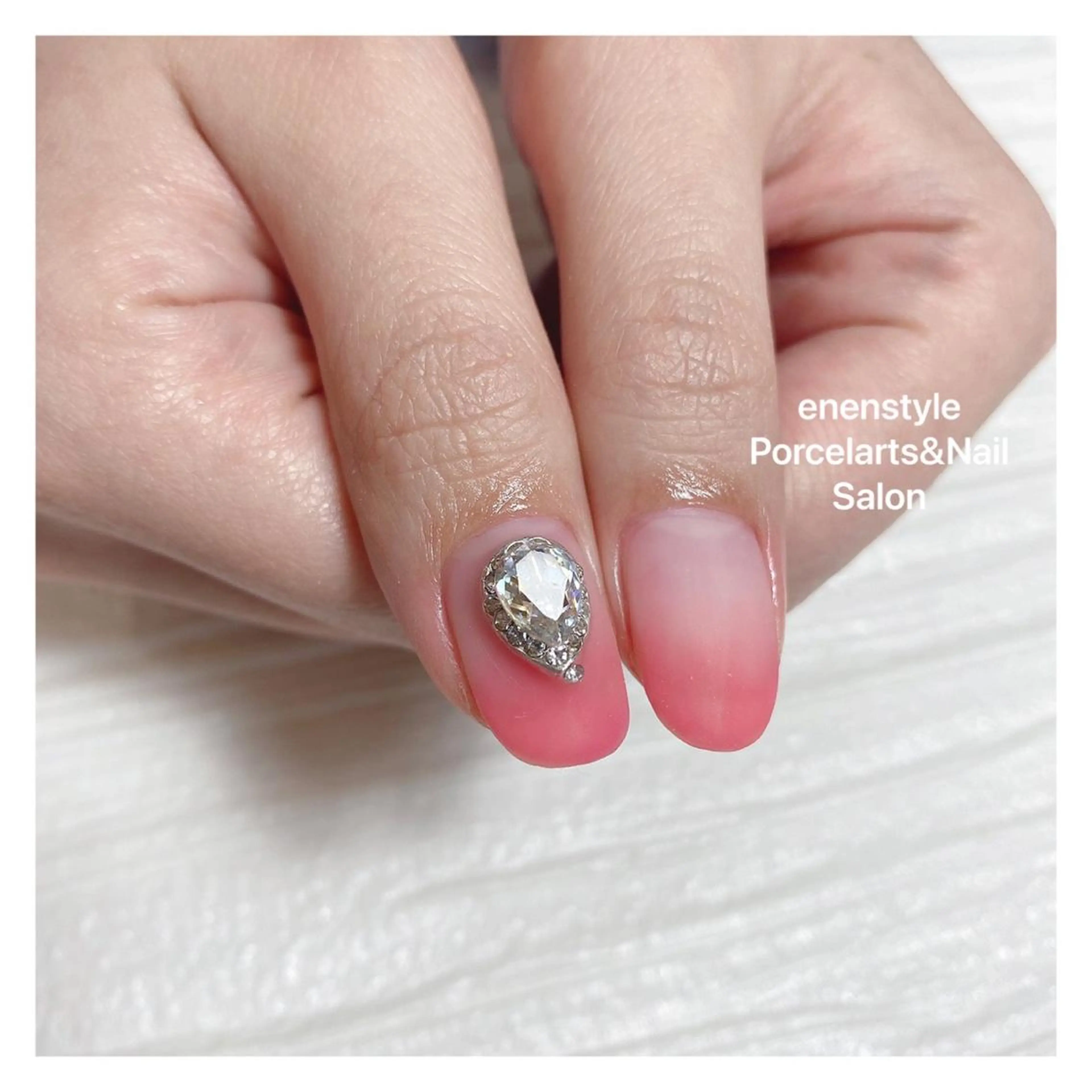 ミディアム ネイル ハンドネイル 👑enen style👑のネイルデザイン