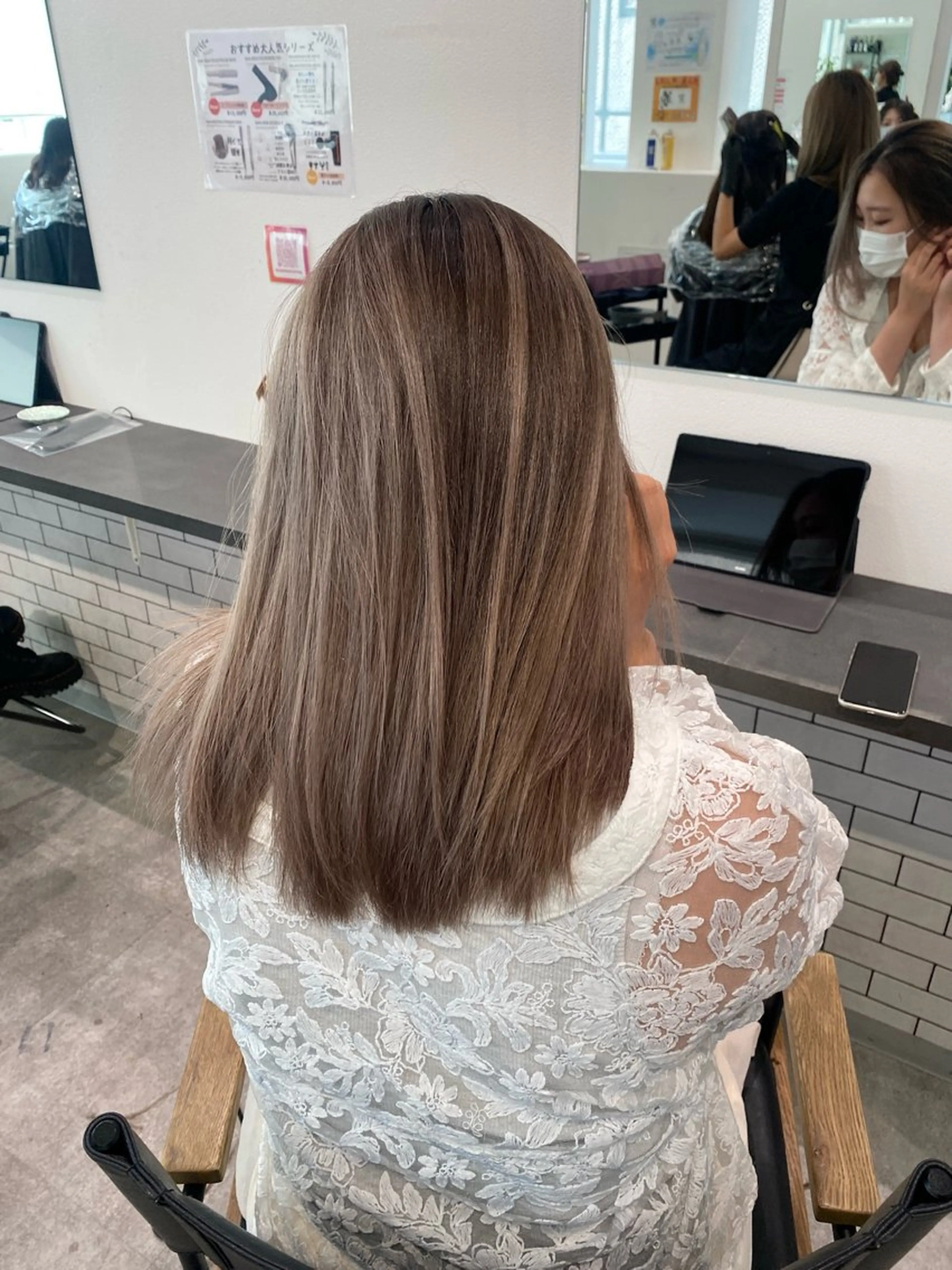 ミディアム エクステ 髪質改善 韓国風ヘア レイヤーカット トリートメント カット ヘアカラー トリートメント JILBLAN京都 ショート/ハイライトのヘアスタイル