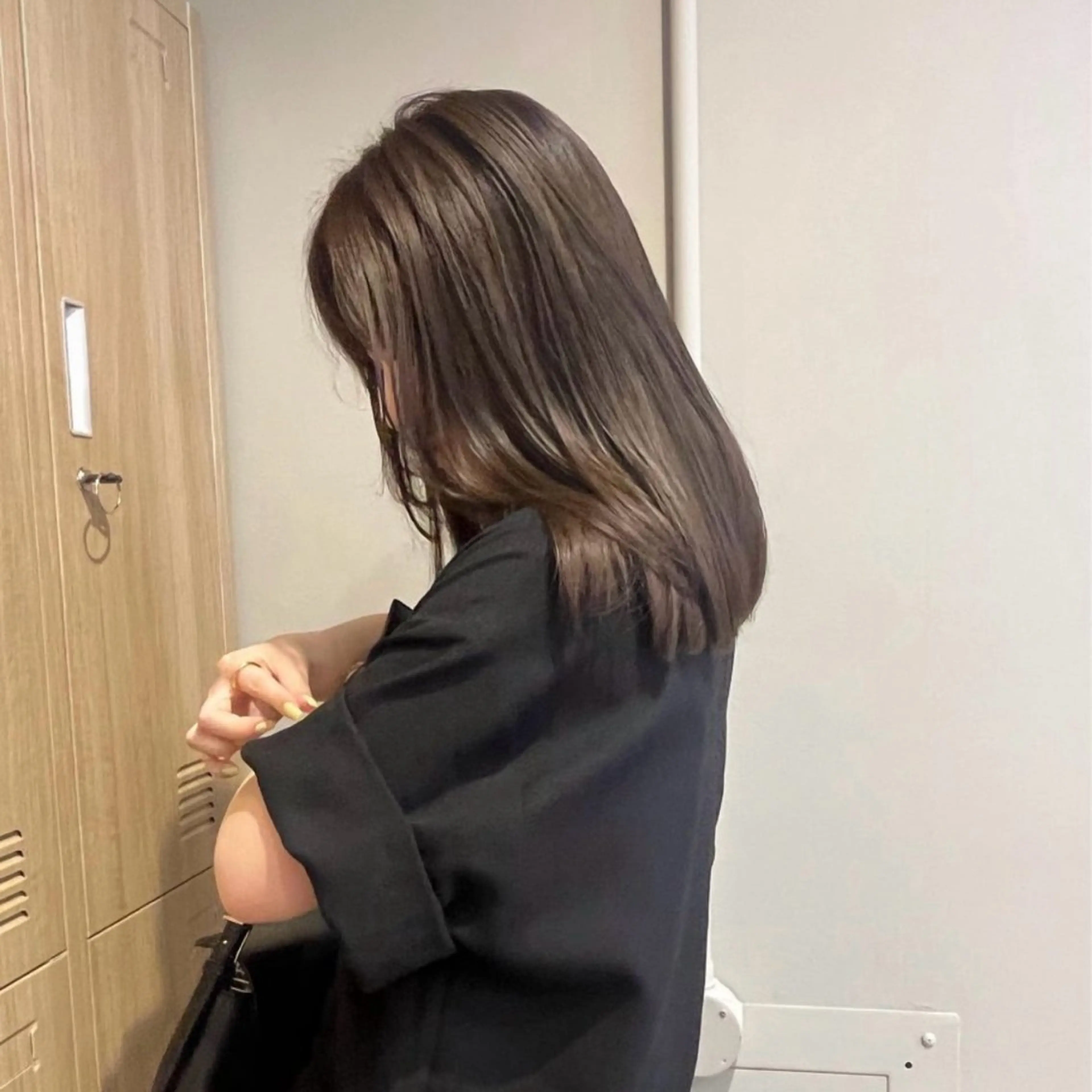 カラー オリーブ🎶アッシュ グレージュちひろ🧸のヘアスタイル
