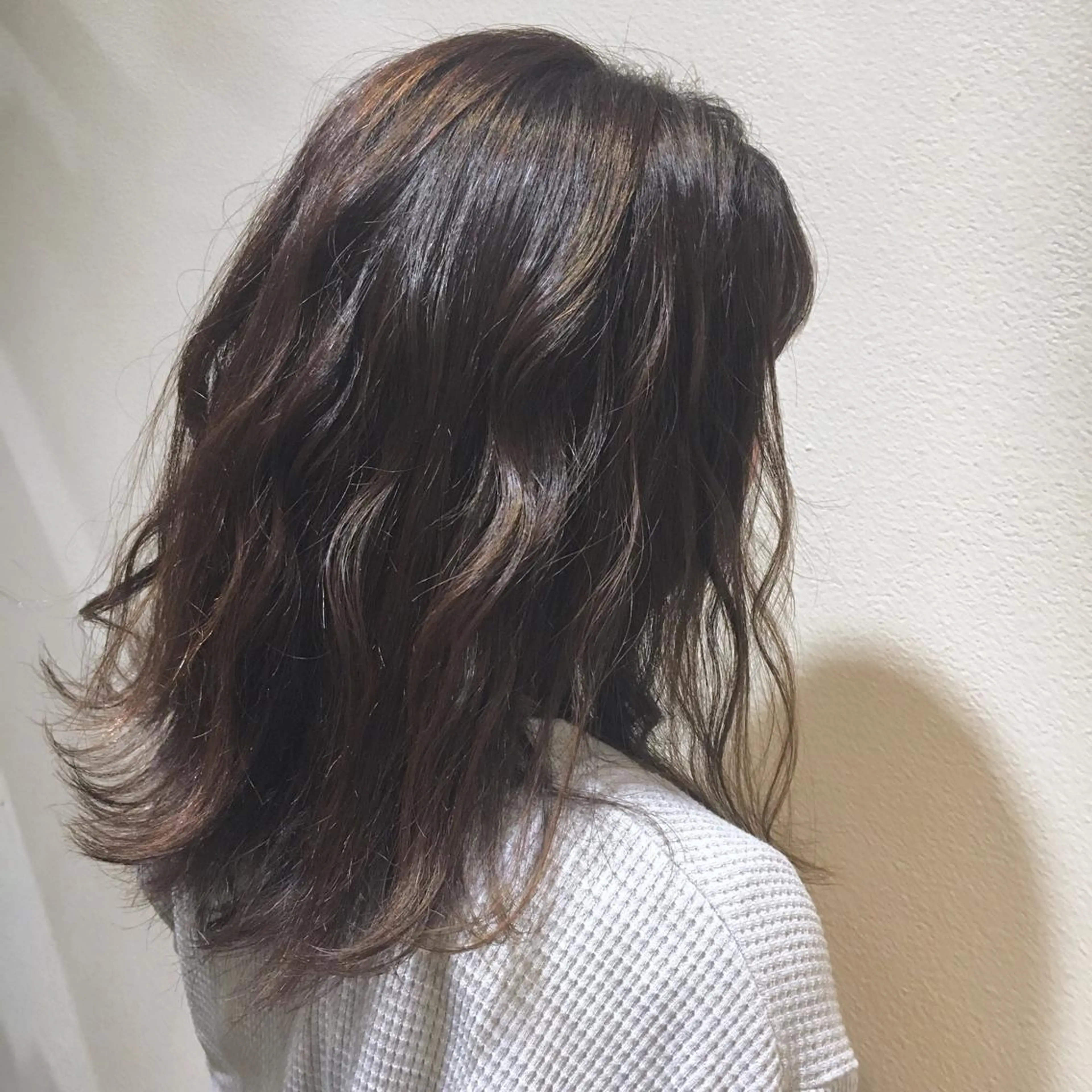 セミロング カラー アッシュ アッシュグレー アッシュグレージュ グレージュ 🪞顔周りカット🪞 北里朋子のヘアスタイル