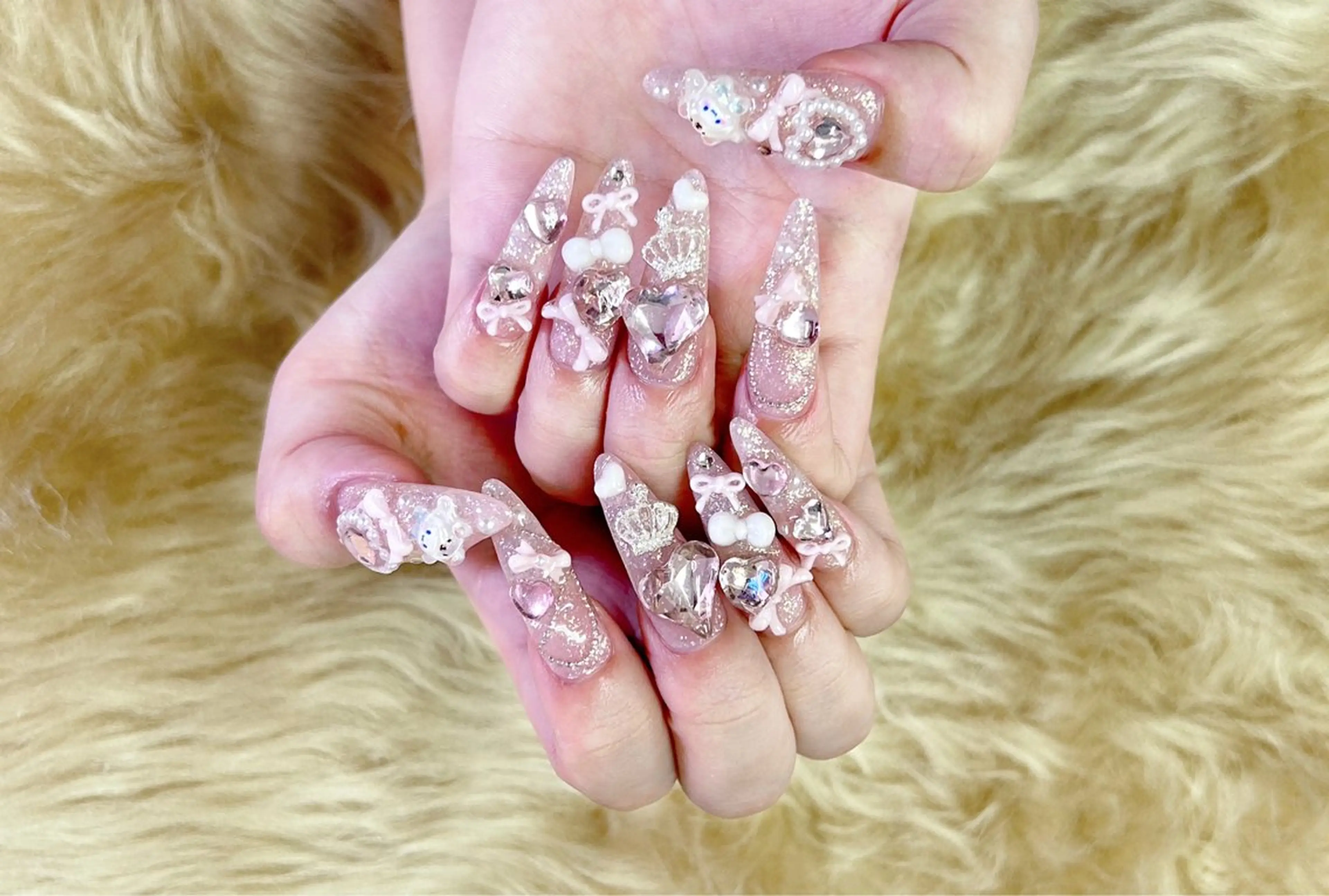 ネイル ハンドネイル 渋谷T&B  みお ロング無制限⭐️のネイルデザイン