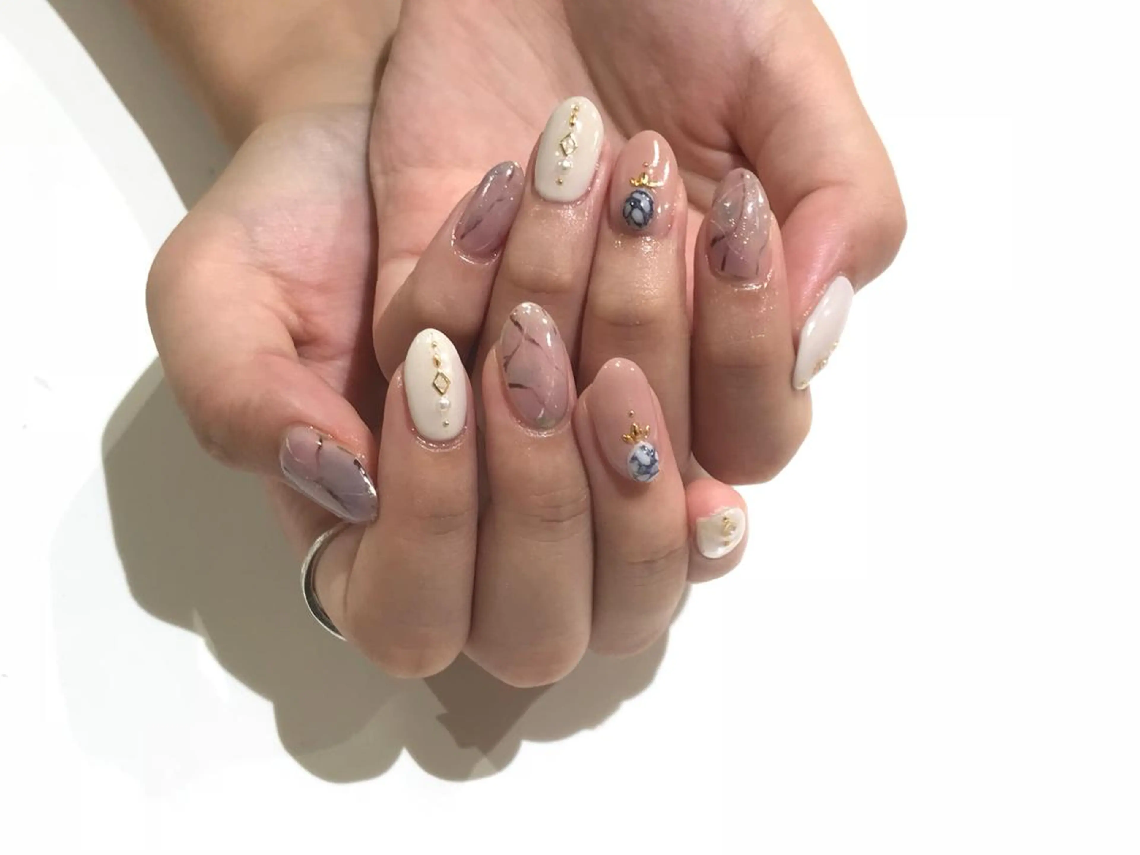 ネイル 舞田 苑香のネイルデザイン