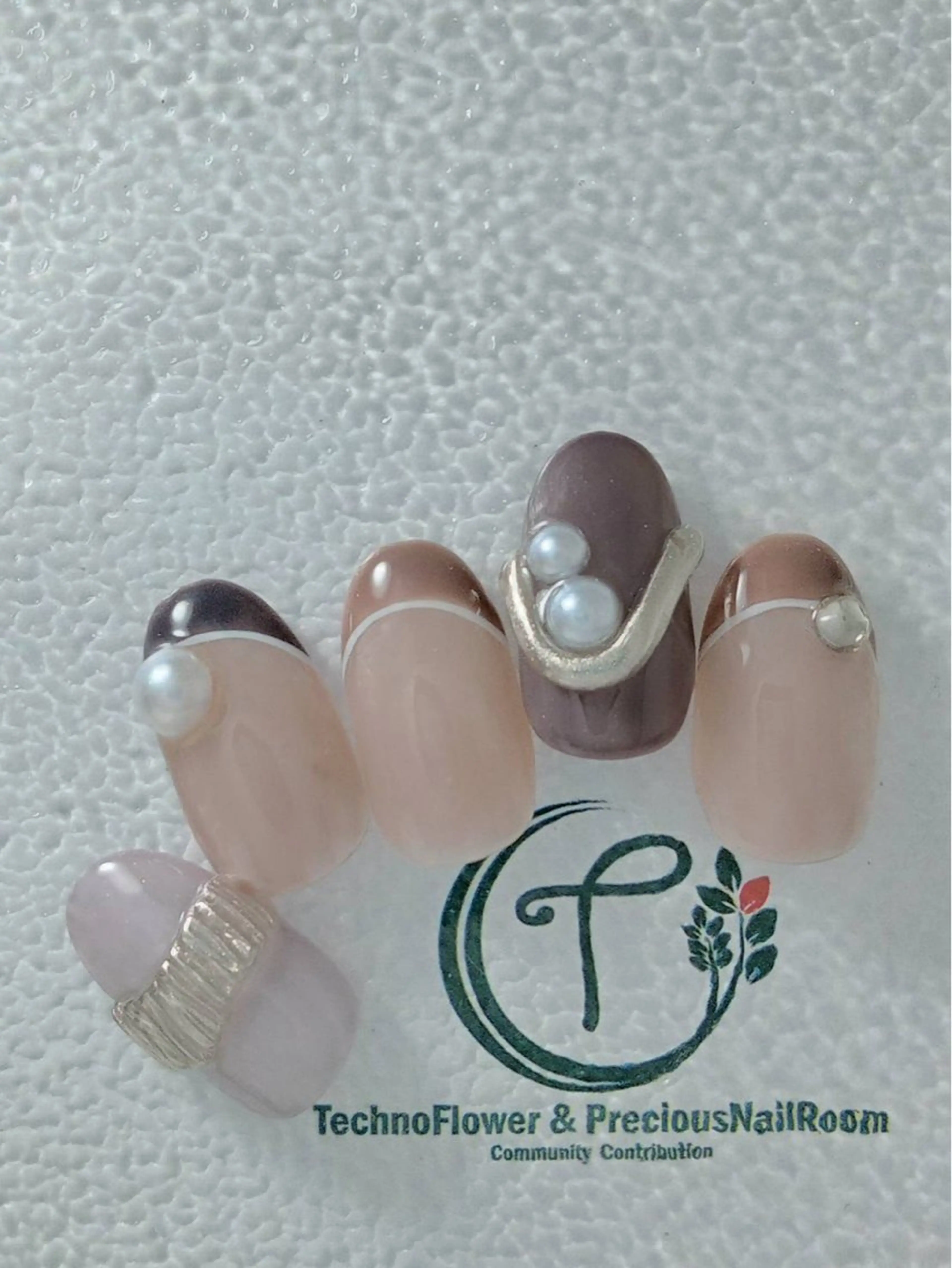 ネイル フラワーネイル precious nail  roomのネイルデザイン