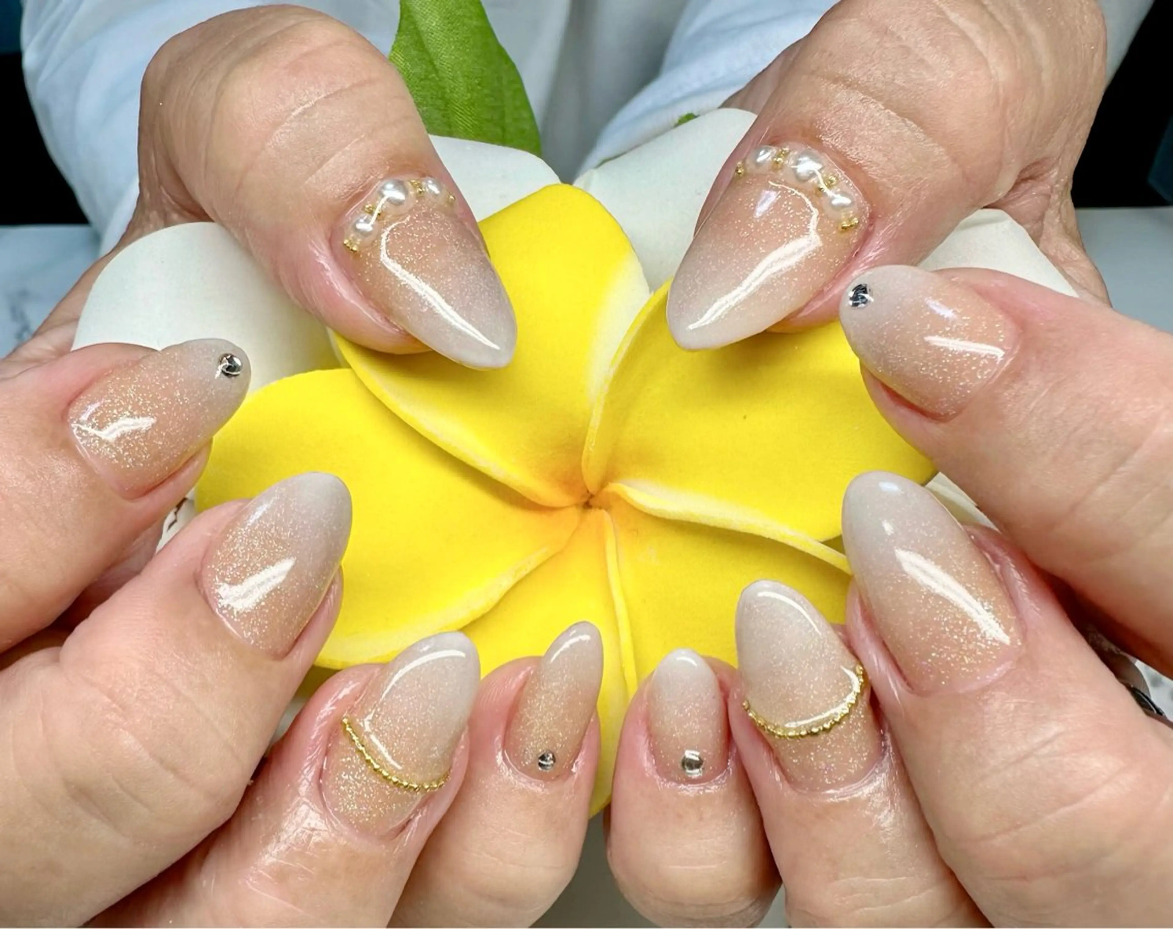 ネイル アートネイル チークネイル キラキラネイル ラメ(グリッター) マグネットネイル M.N_ nailのネイルデザイン