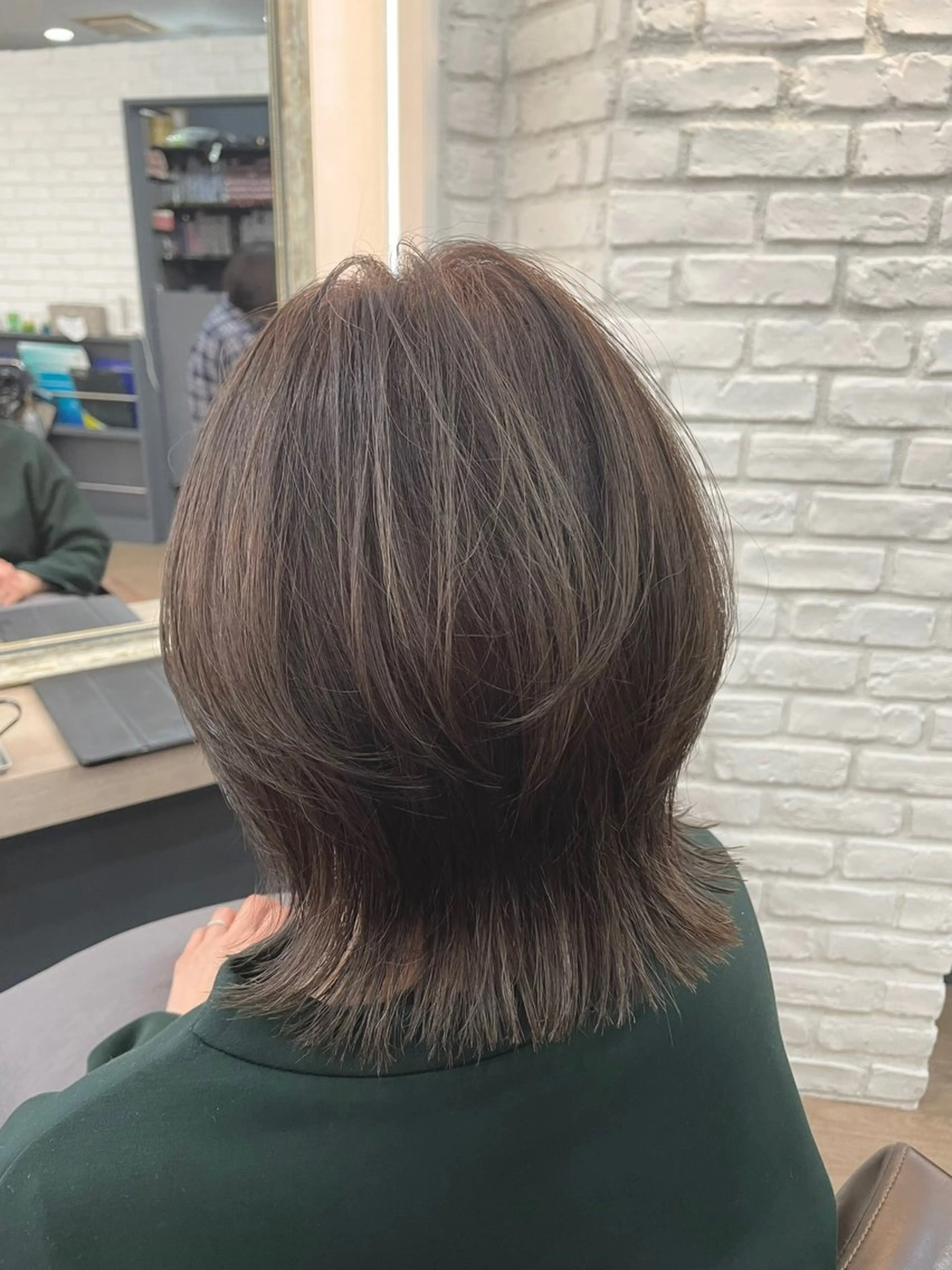 ミディアム カラー ハイライトカラー ボブ くびれヘア ハイライト カット ヘアカラー トリートメント ニューモヘア所属・【マンツーマン接客】 ✂︎🟡酒井司🟡のヘアスタイル