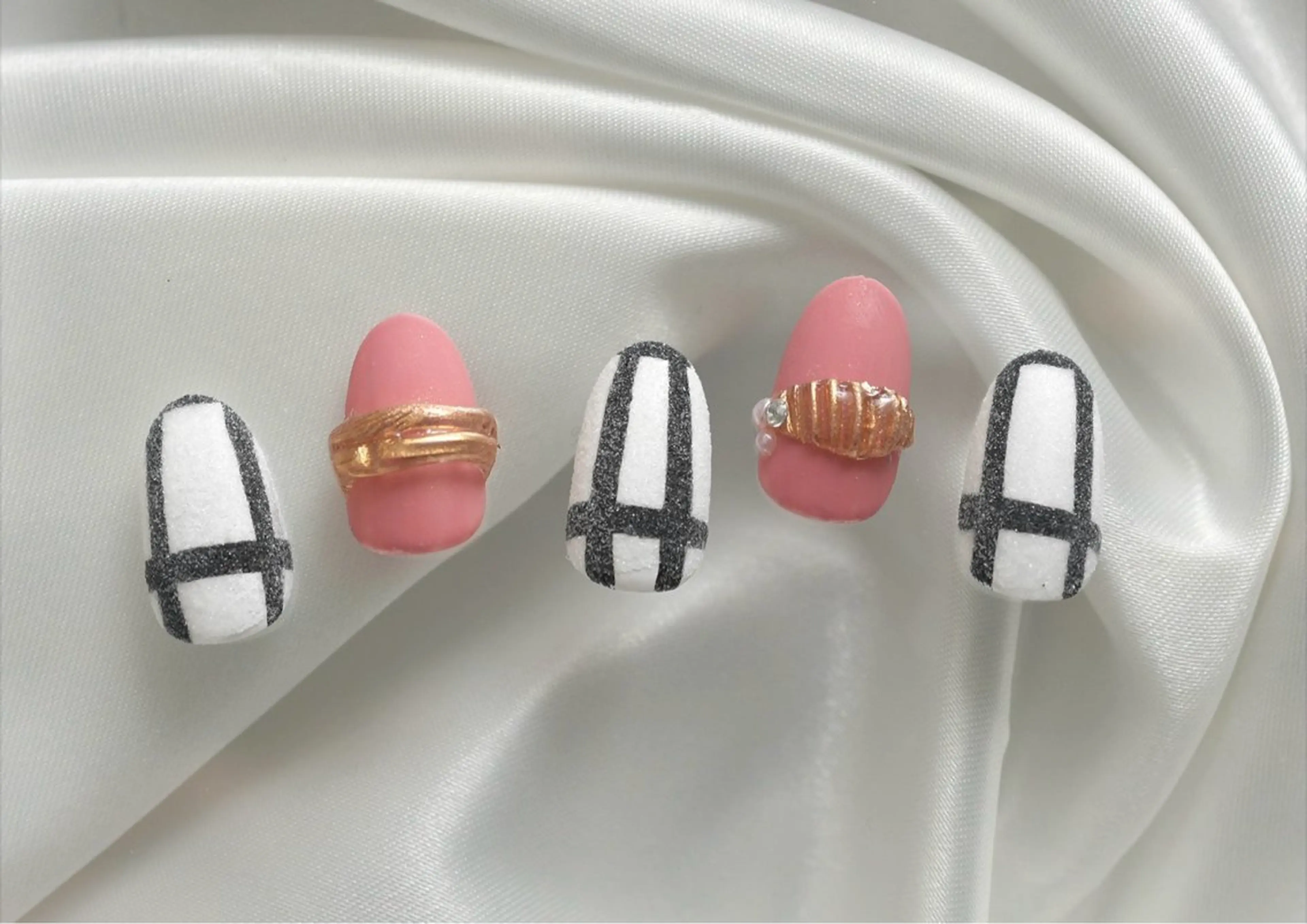 ミディアム VANiSH Nailのネイルデザイン