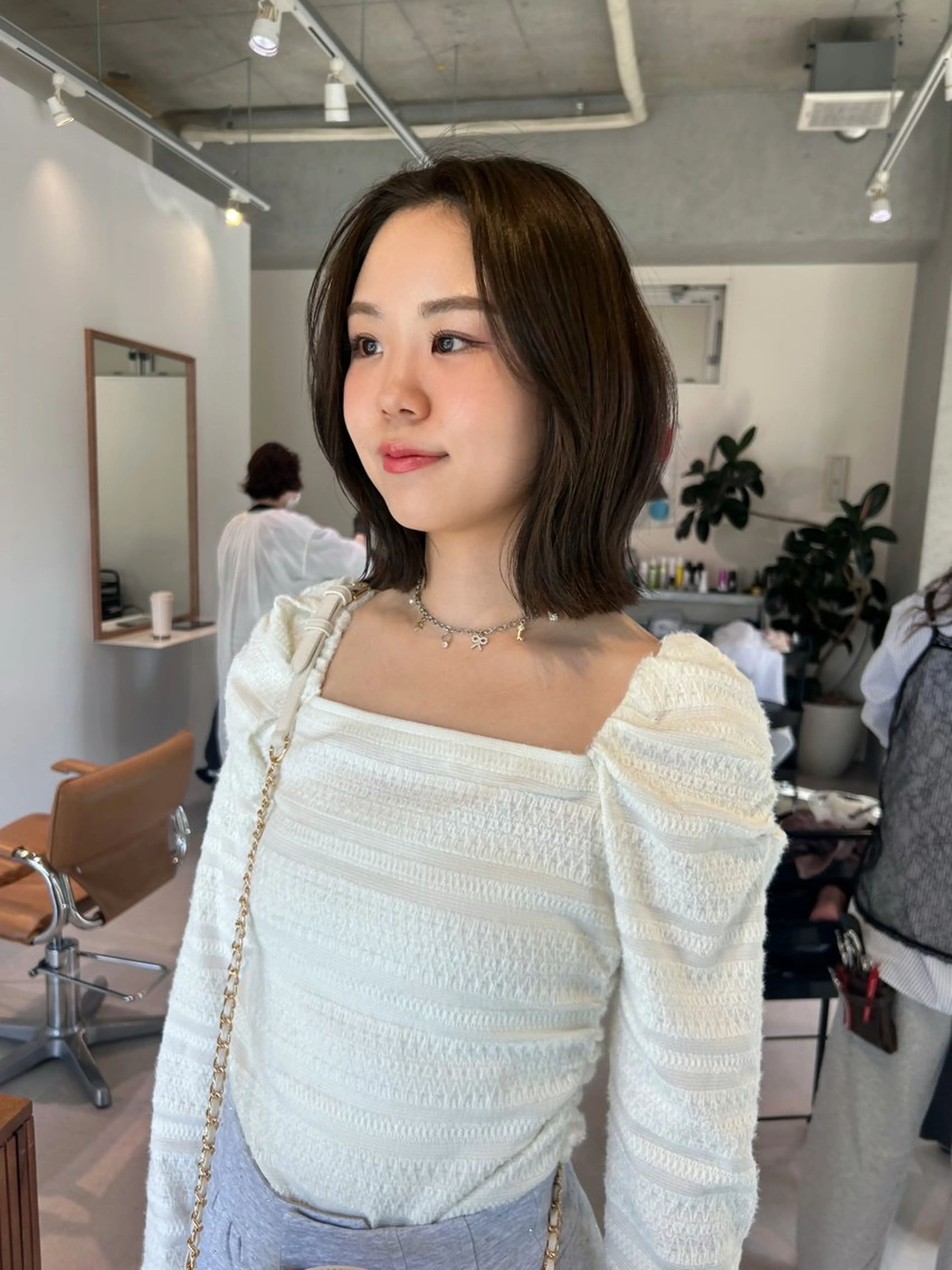 ミディアム ボブレイヤー ボブ レイヤーカット カット ヘアカラー トリートメント レイヤーカット/ツヤ 縮毛矯正/アチワのヘアスタイル