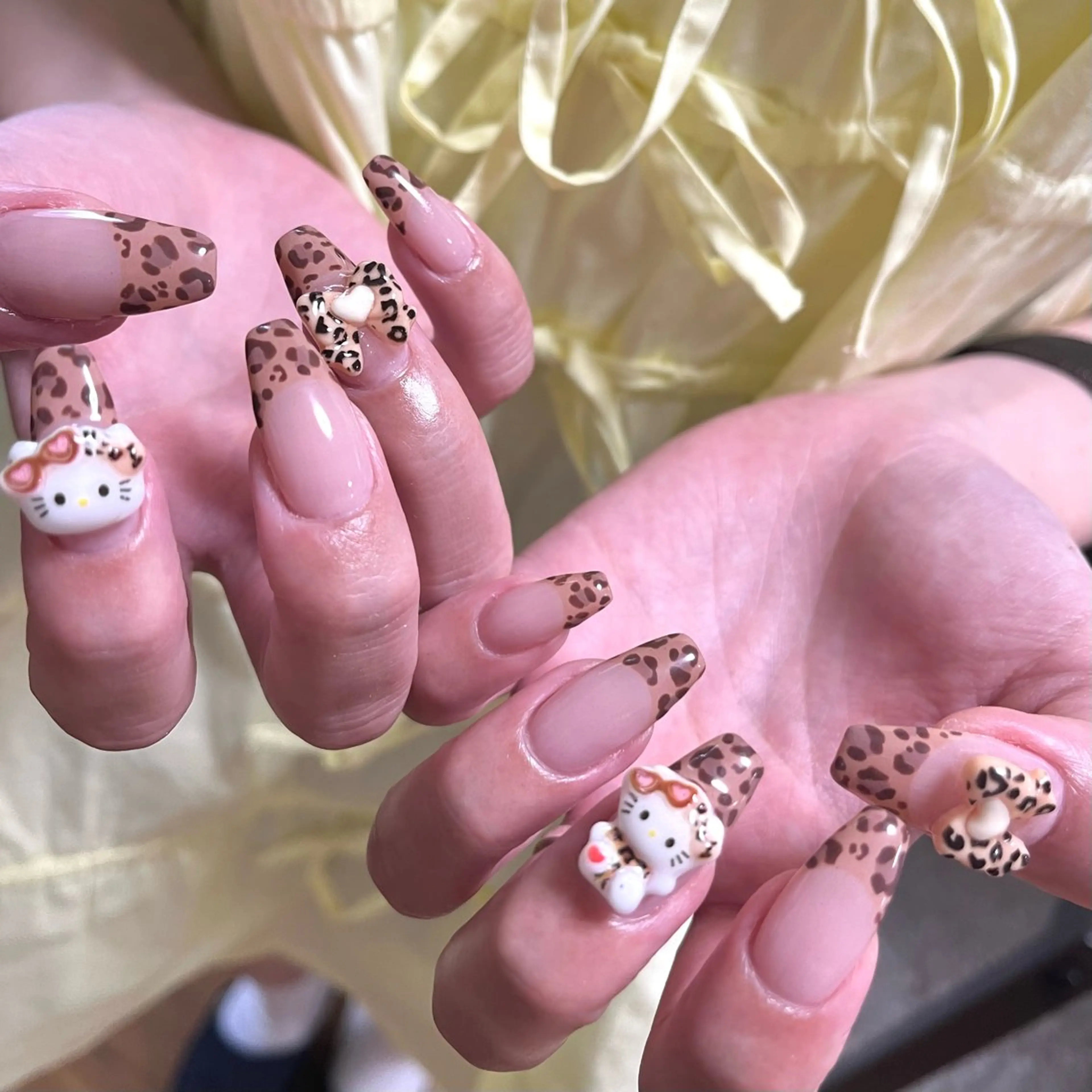 ネイル ハンドネイル フットネイル Daisy nail reikaのネイルデザイン