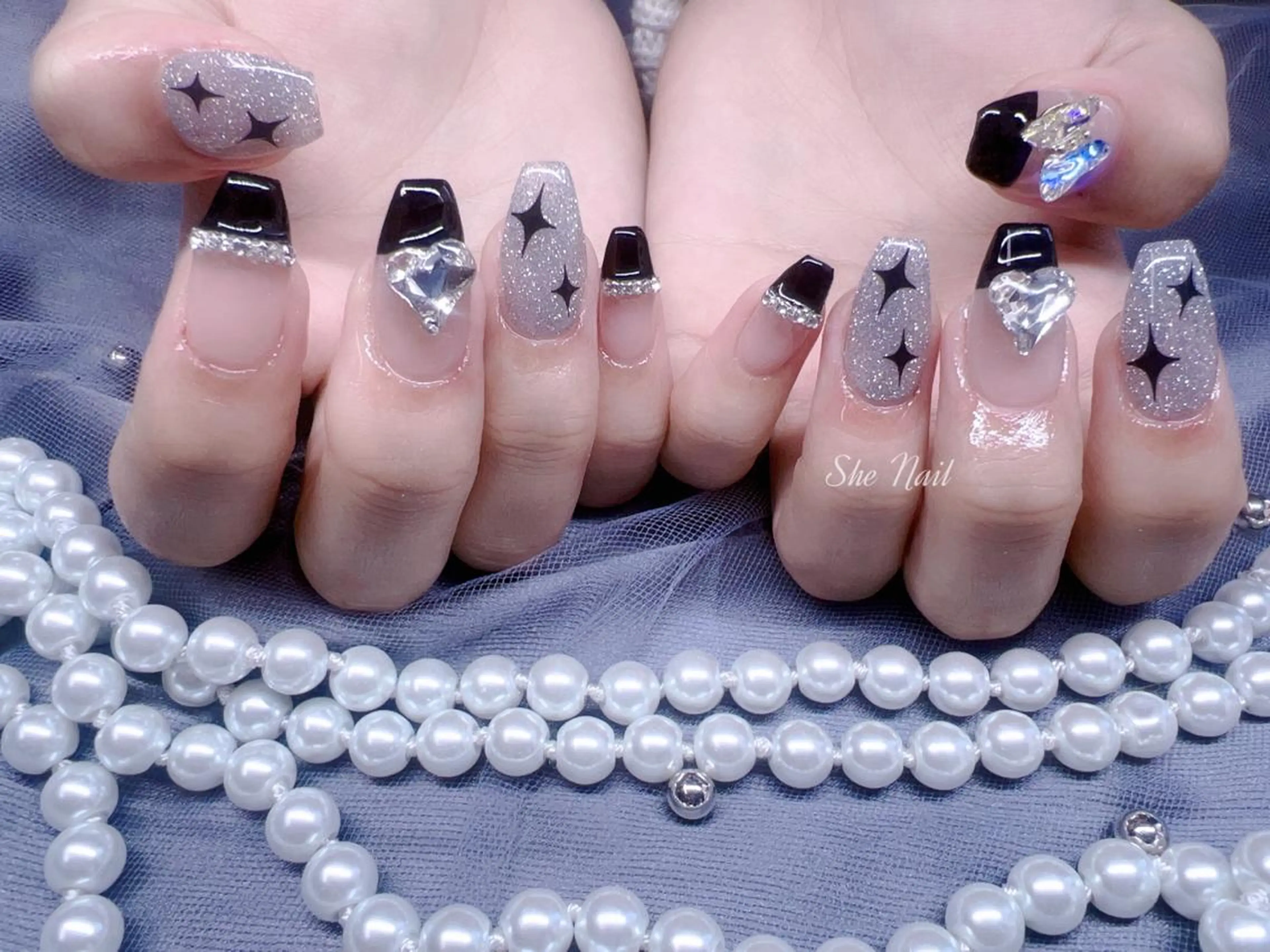 ネイル チークネイル 長さ出し マグネットネイル 持ち込み ワンカラーネイル ハンドネイル She   Nail所属・ISA_ BELLAのネイルデザイン