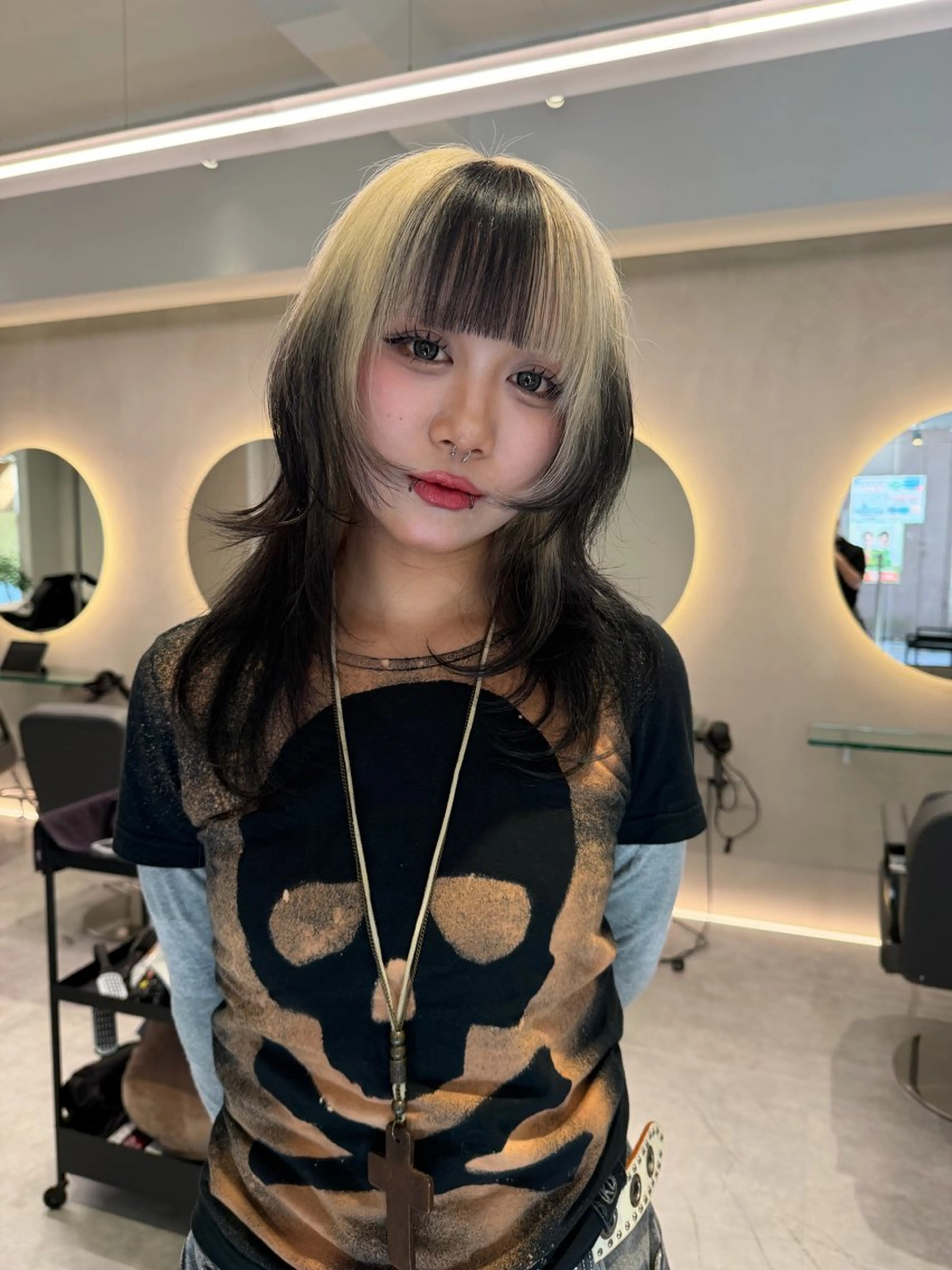 カラー ヘアカラー 🎵AIRI/ヘアー ⭐︎アートネイル🪽のネイルデザイン