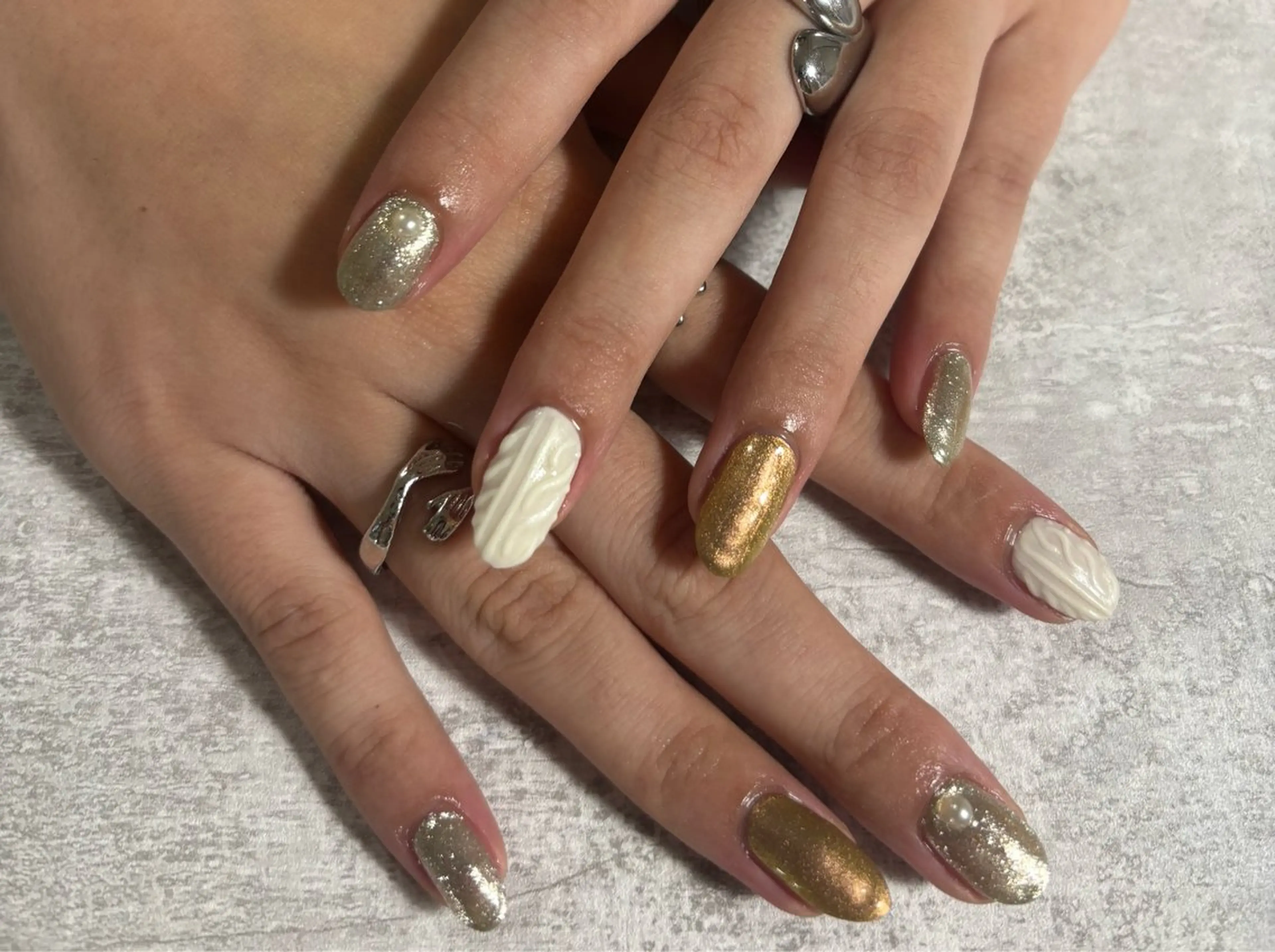 ネイル オーロラネイル ブルー フットネイル フレンチネイル ジェルネイル ハンドネイル kiki nail たまプラーザのネイルデザイン