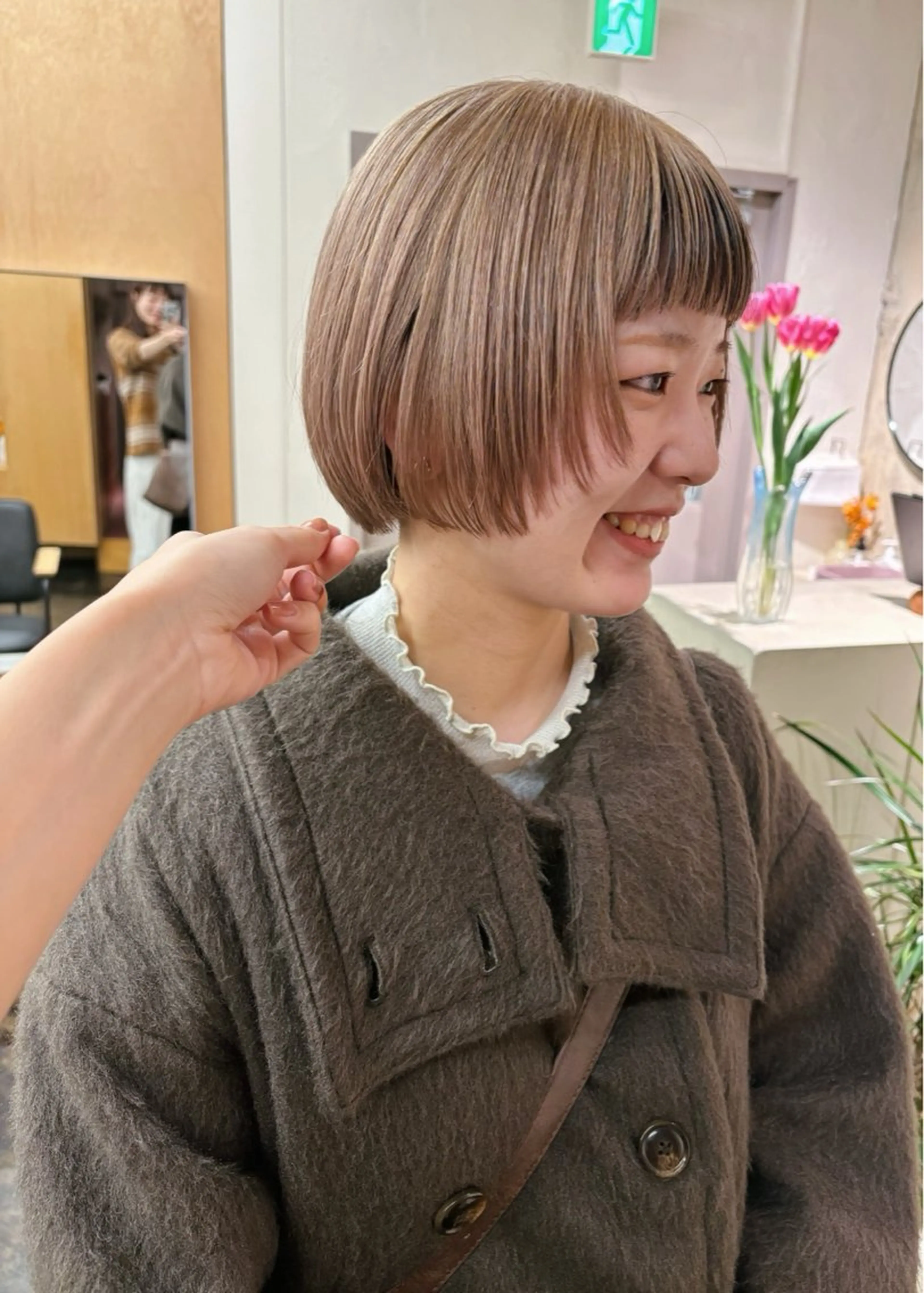 ショート カラー ベージュカラー ブリーチ ホワイトベージュ ヘアカラー 西山 紗耶香🪽 透明感カラー/ボブのヘアスタイル