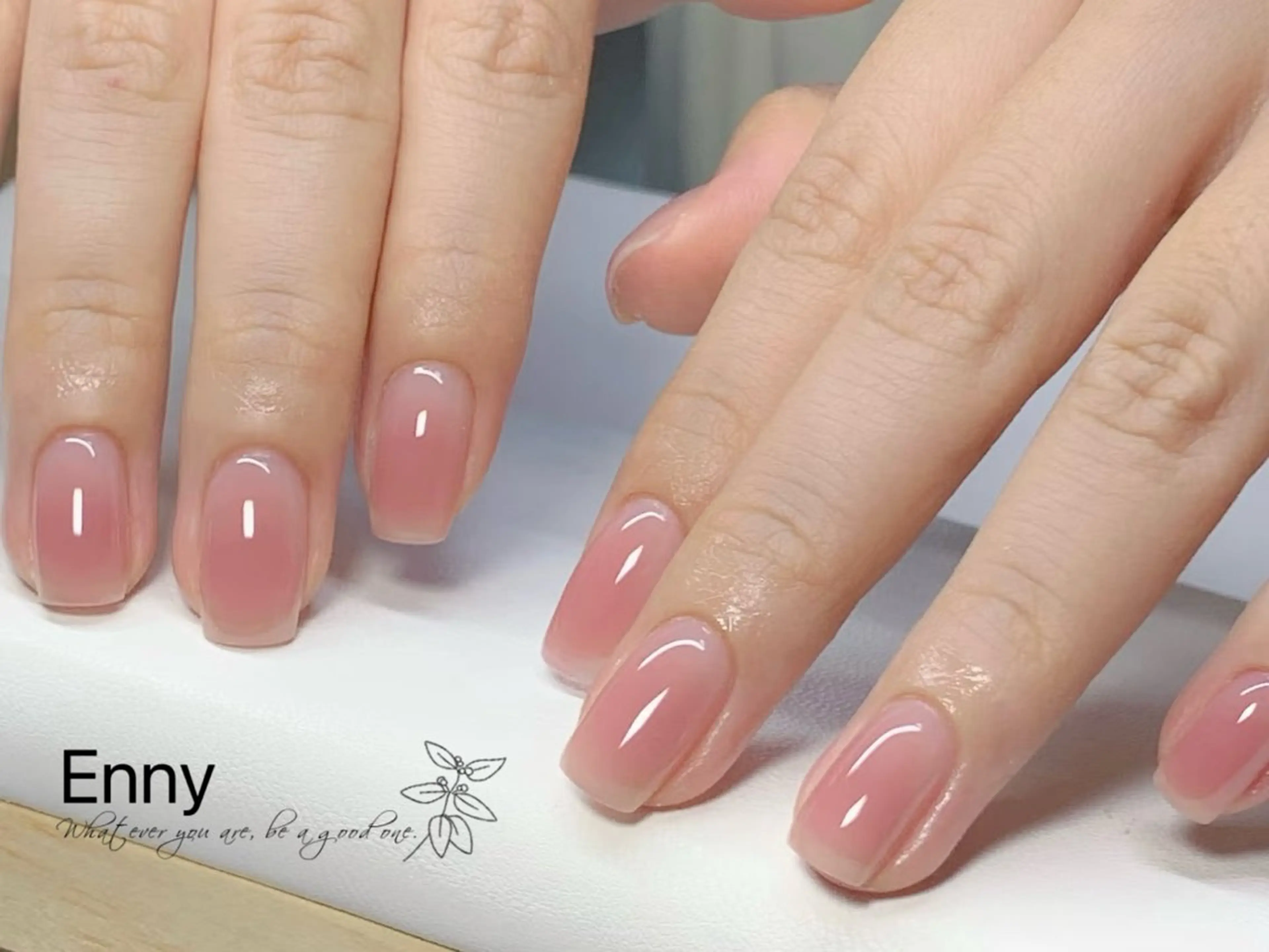 ネイル チークネイル 長さ出し フットネイル フレンチネイル ジェルネイル Enny nail salonのネイルデザイン