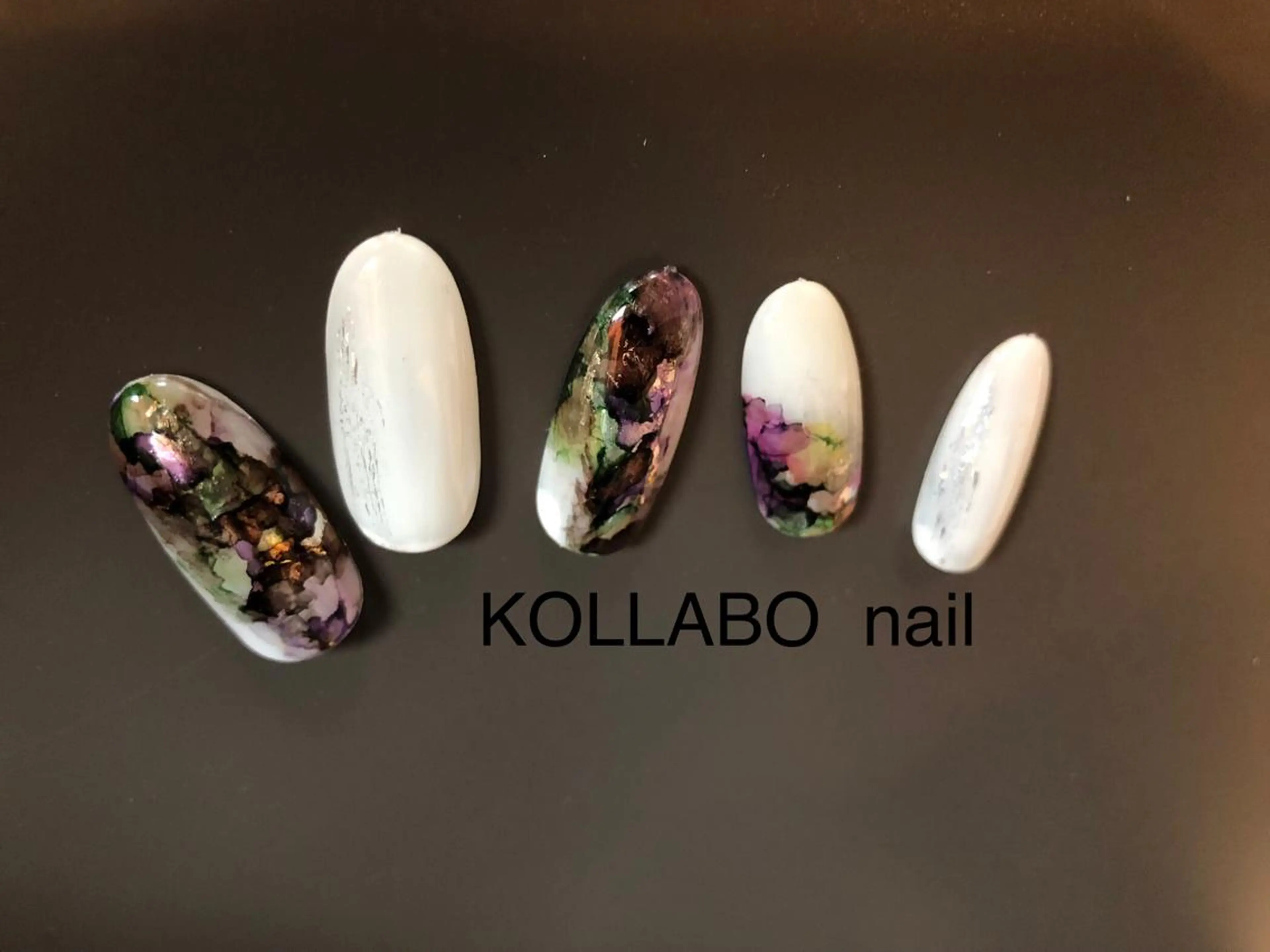 ネイル KOLLABO nailのネイルデザイン