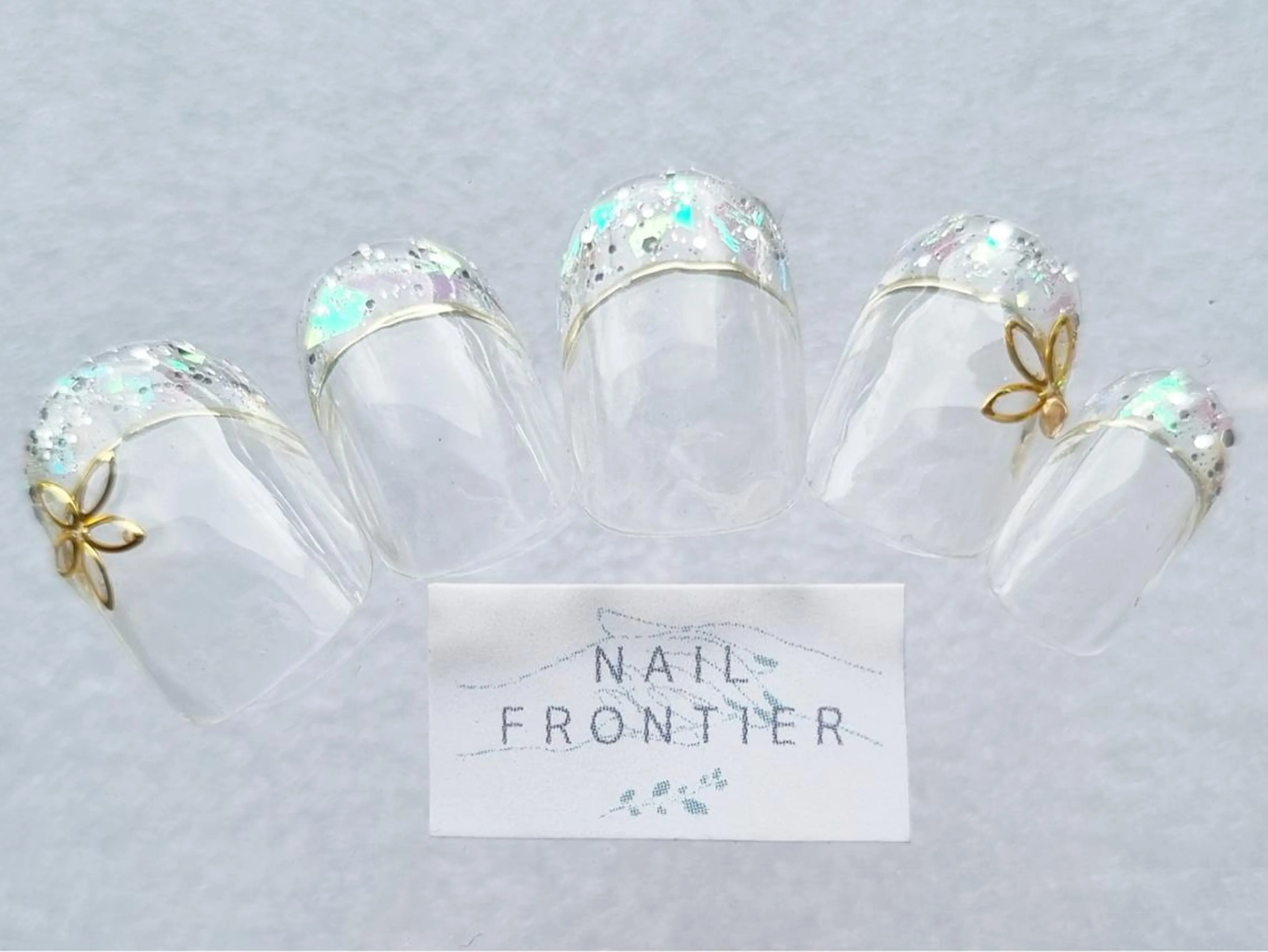 ネイル フラワーネイル フレンチネイル ジェルネイル ガラスフレンチ ミラーネイル 吉祥寺🌟 ネイルフロンティアのネイルデザイン