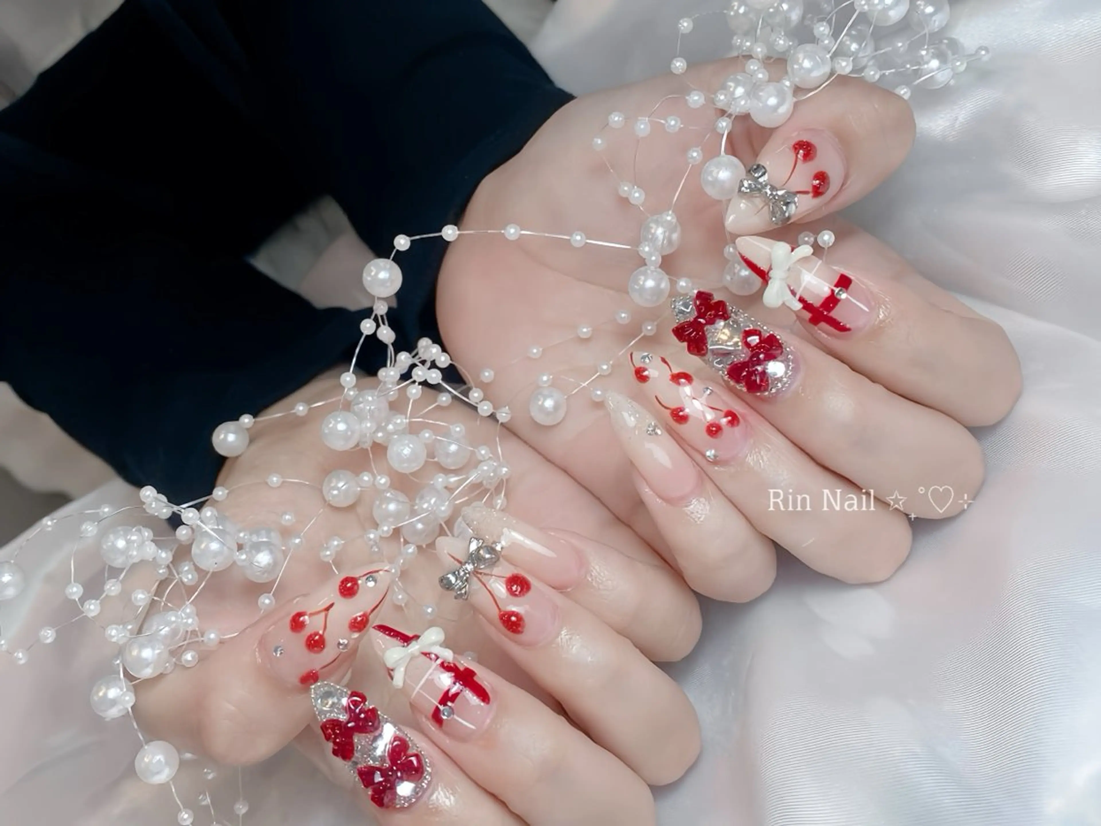 ネイル アートネイル チークネイル ジェルネイル ロングネイル マグネットネイル ハンドネイル Rin Nail 新大久保店のネイルデザイン