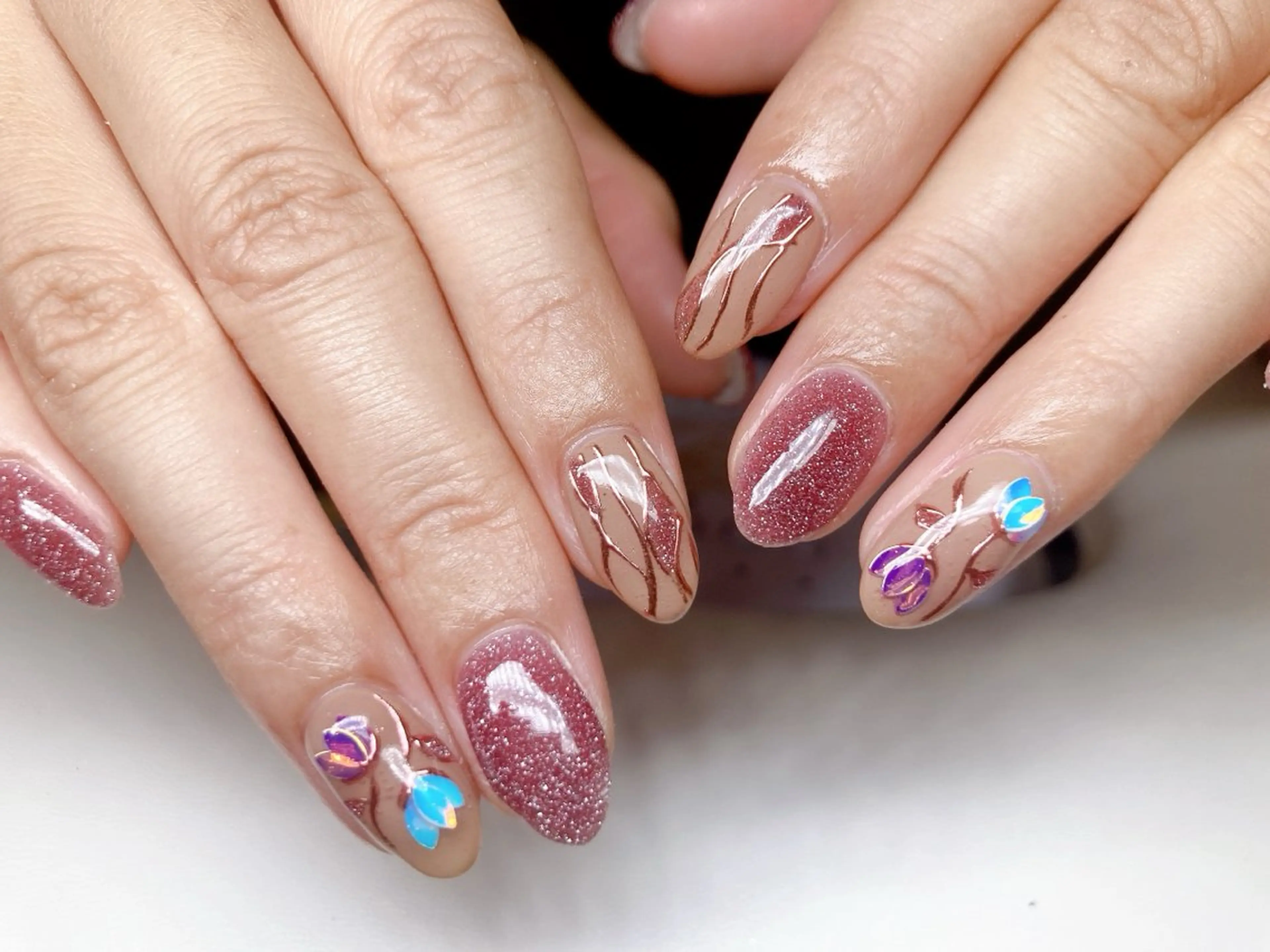 ネイル 寺山 千鶴のネイルデザイン