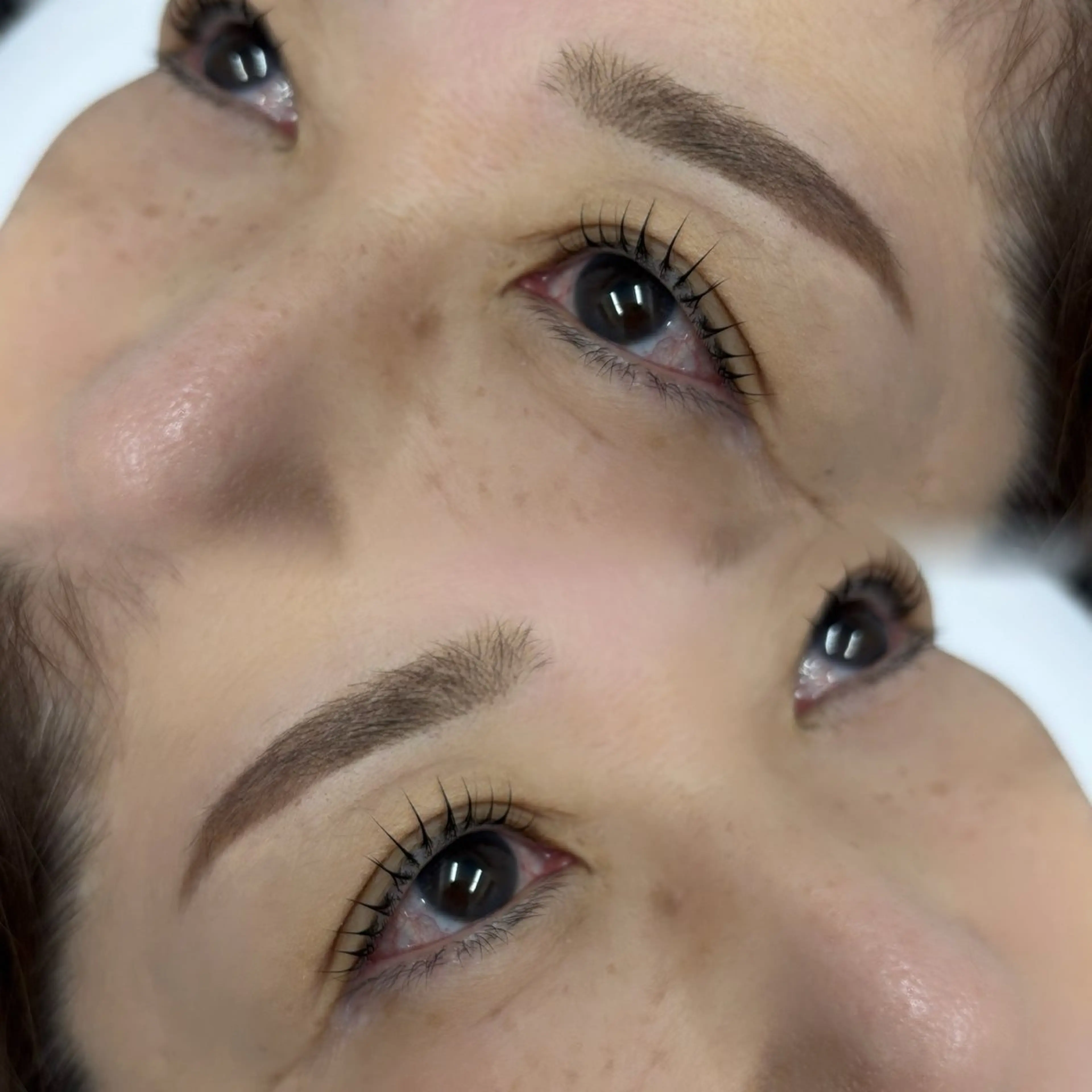 マツエク・マツパ マツパ トレンド眉🪽🫧 ayanoの眉毛・アイブロウイメージ