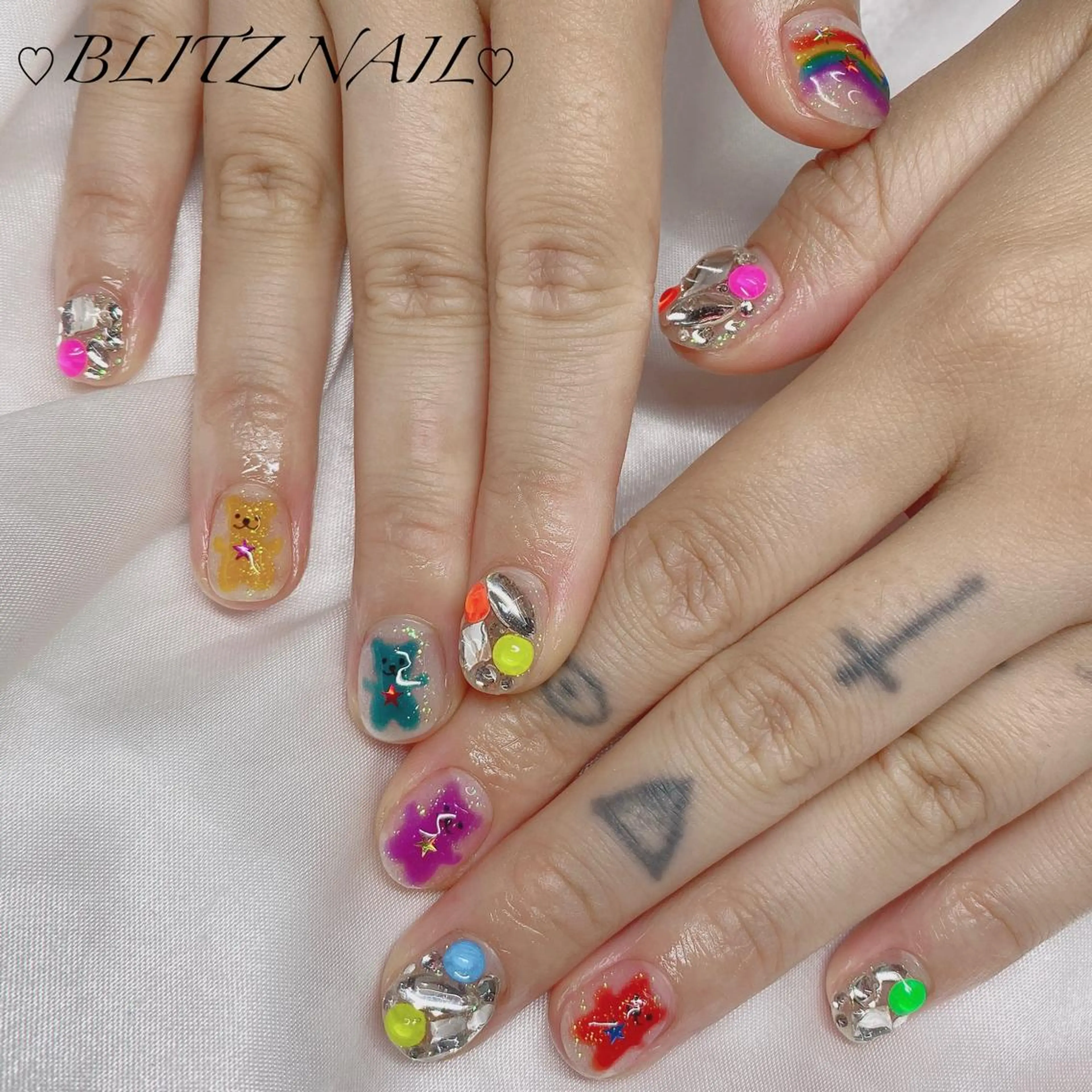 ネイル BLITZ Nail 岩田💅🏻✨のネイルデザイン