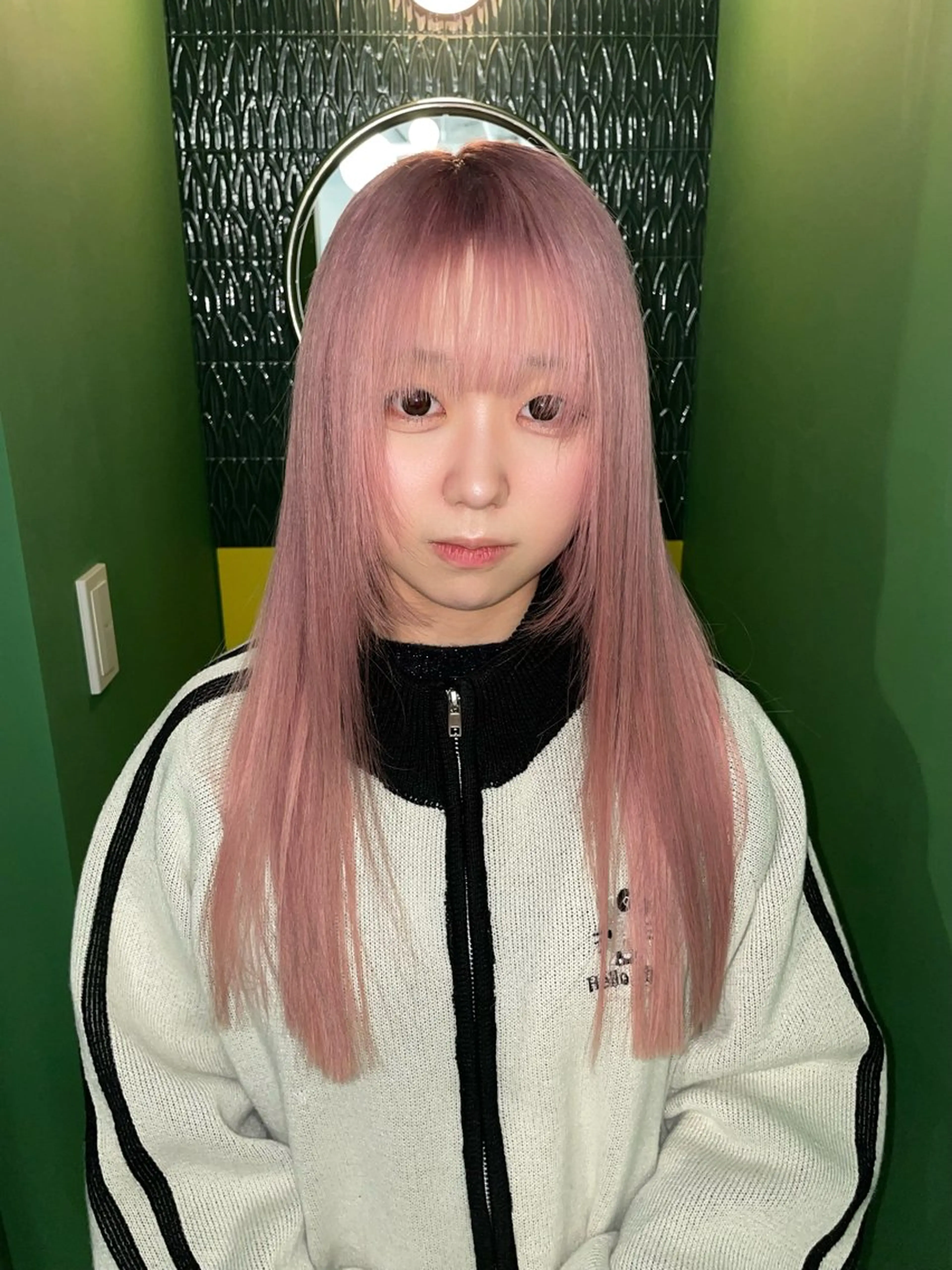 【オリジナルケアシャンプー付き】全体ブリーチ+カラー ＋トリートメント✨️の写真