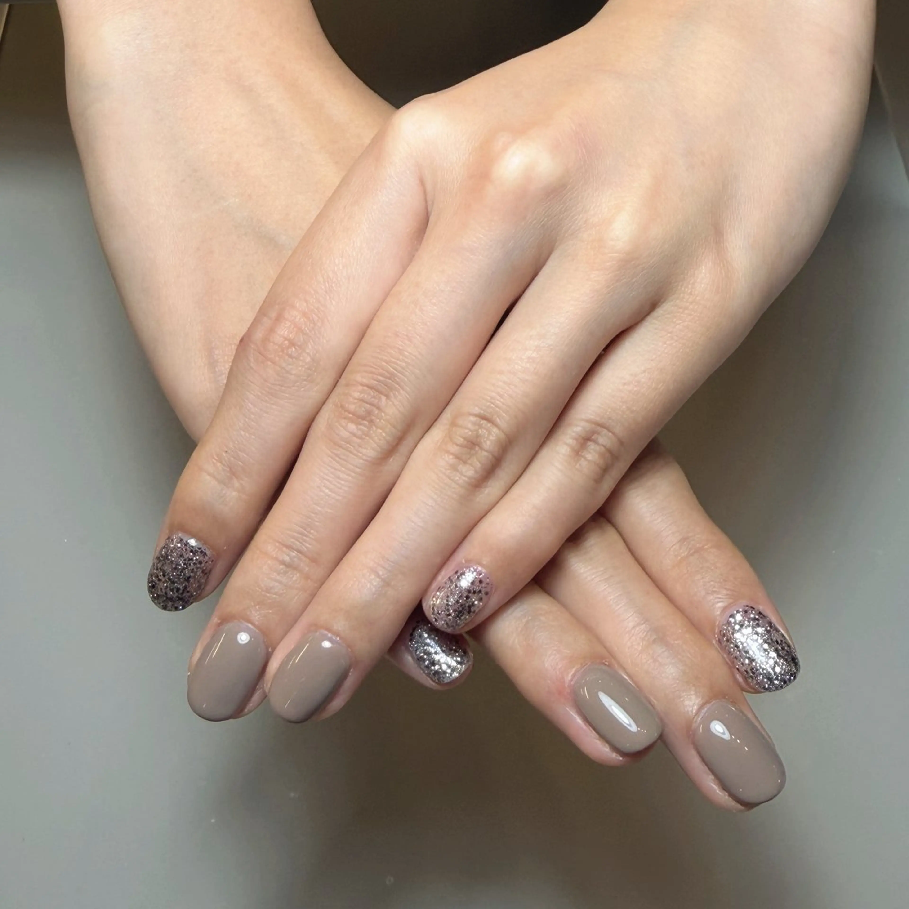 ネイル グラデーション ラメ(グリッター) ワンカラーネイル ハンドネイル Luana / ayanaのネイルデザイン