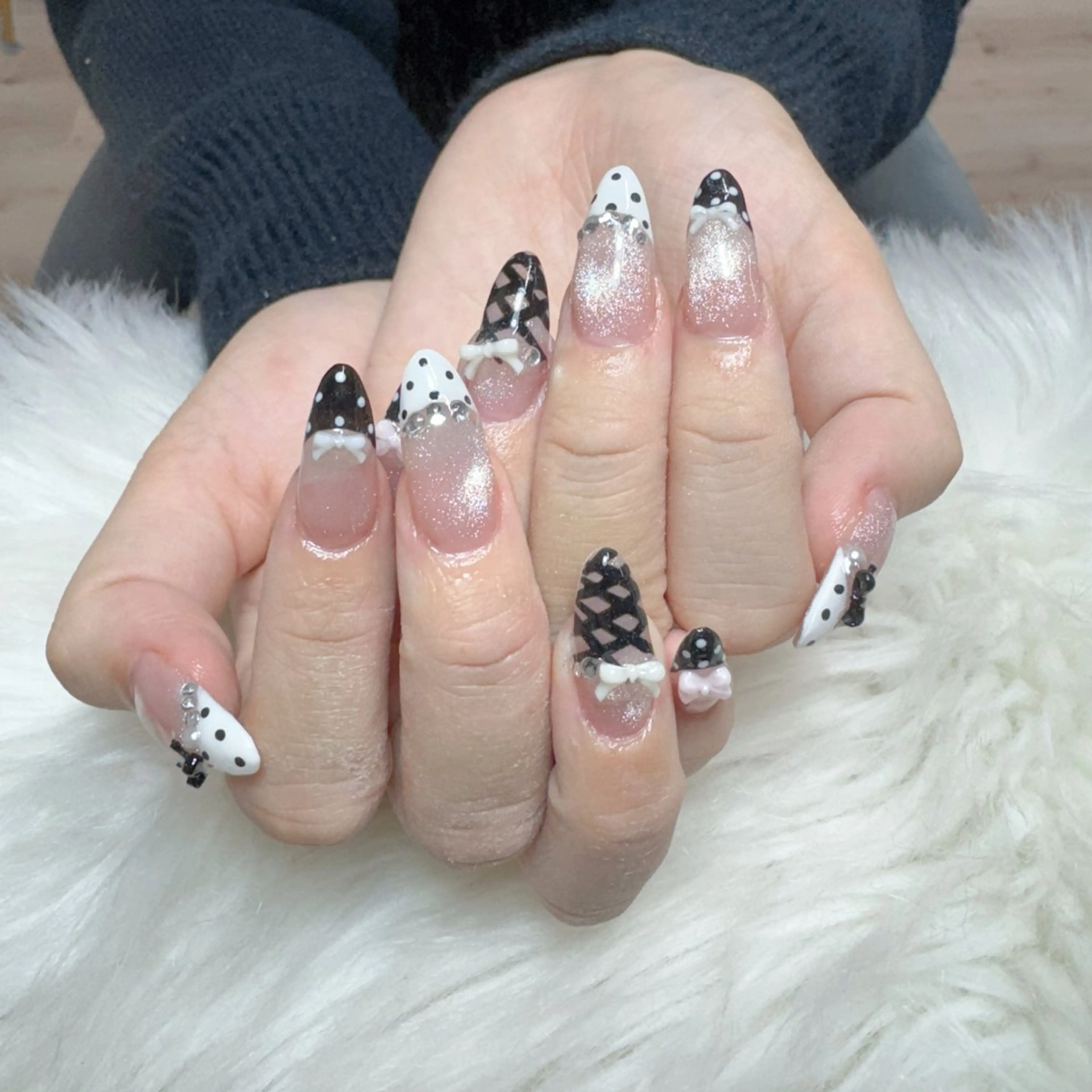 ネイル ハンドネイル 🎀nana🫧 ワンホンネイル🎀のネイルデザイン